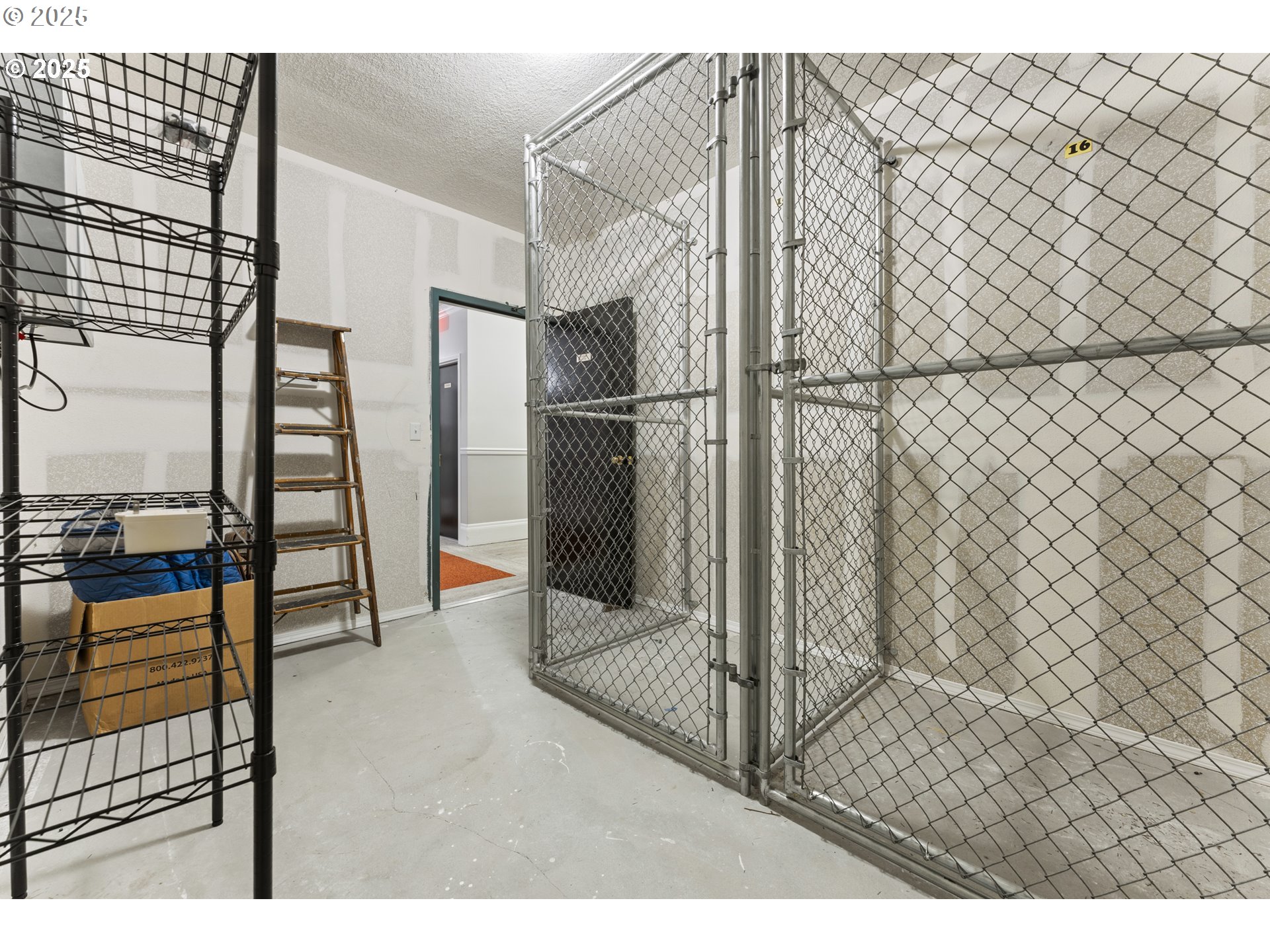 Photo #20: 214145358 Listing: Photo #20