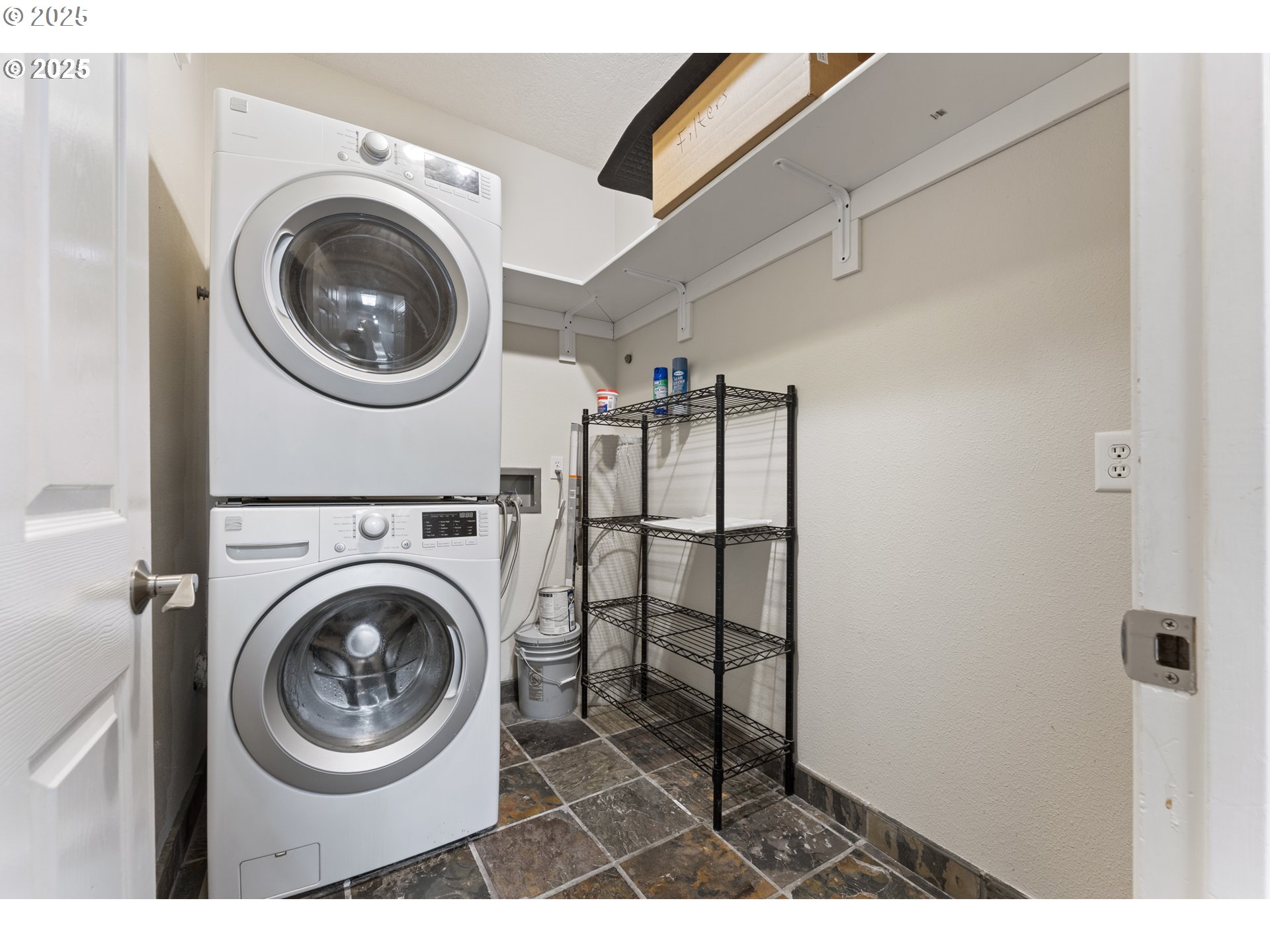 Photo #29: 214145358 Listing: Photo #29