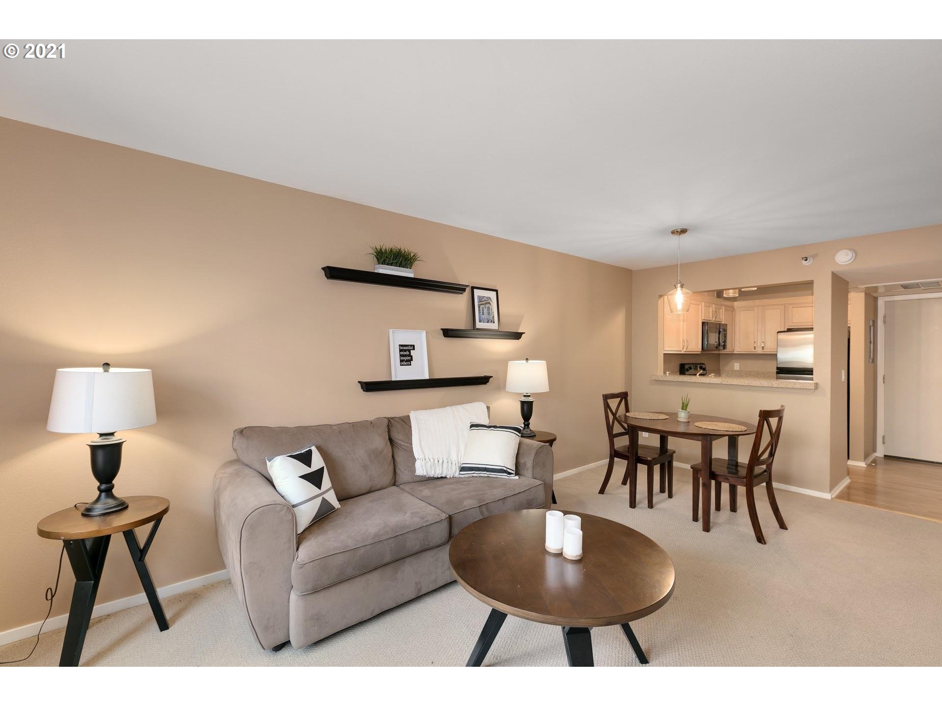 Photo #2: 21415068 Listing 