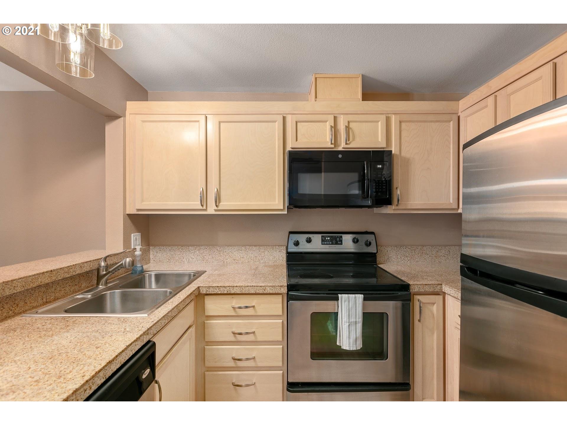 Photo #3: 21415068 Listing 