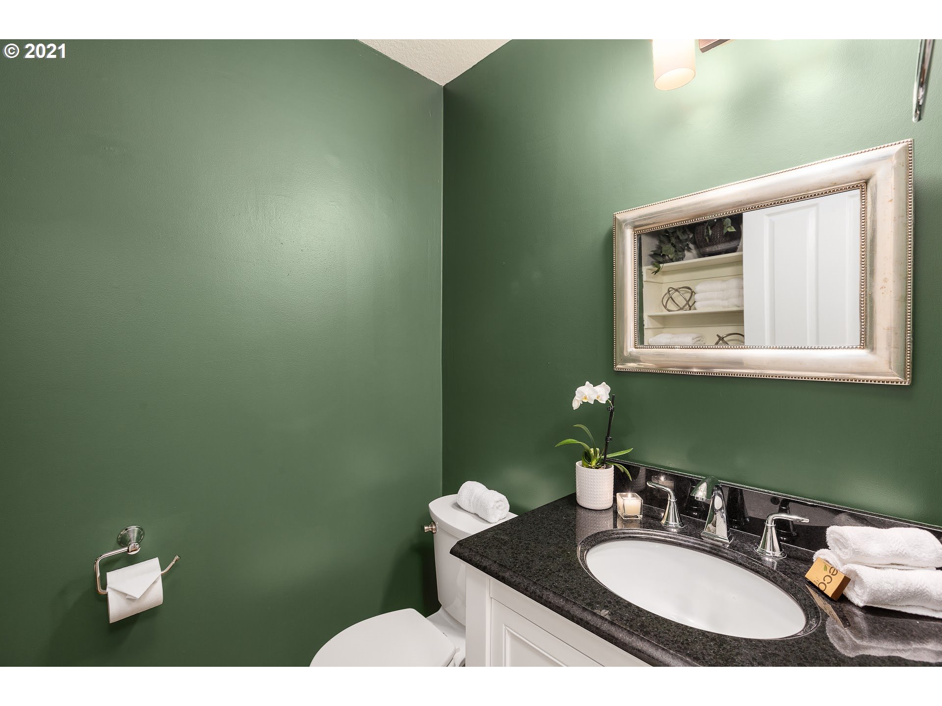 Photo #4: 21418372 Listing 