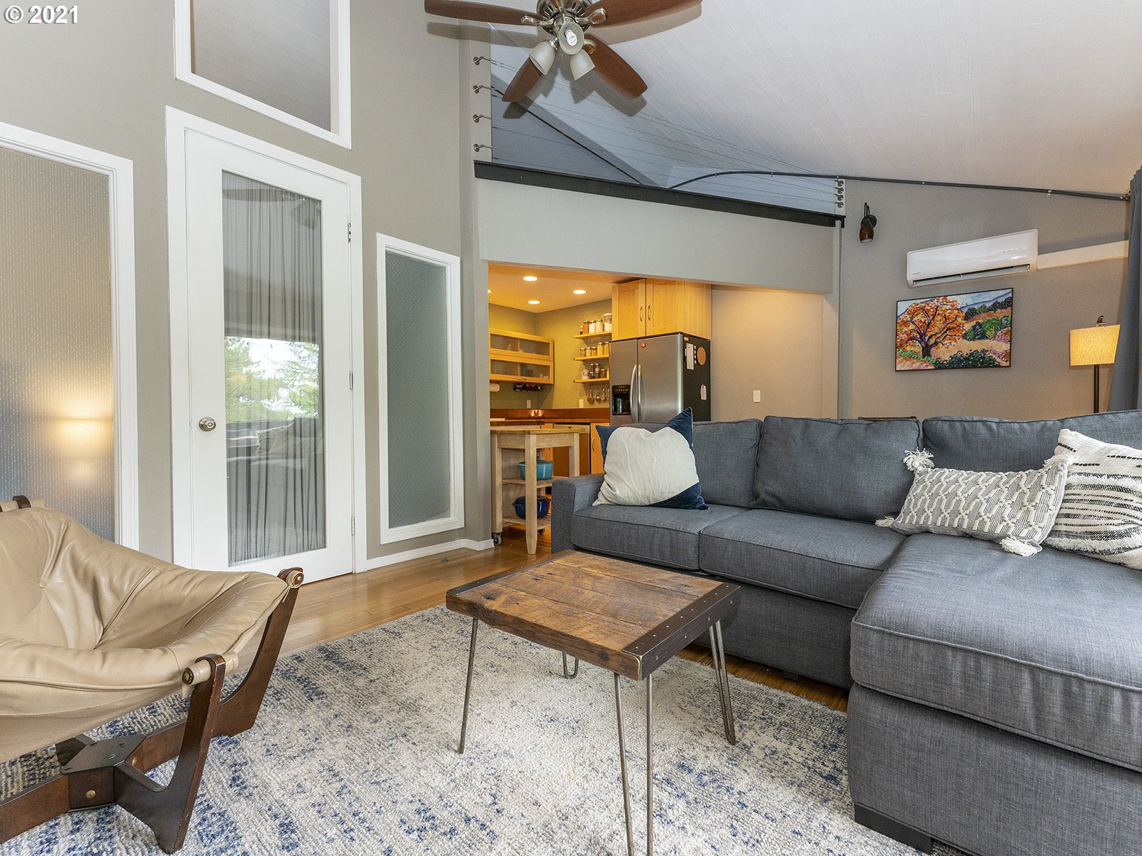 Photo #2: 21419260 Listing 