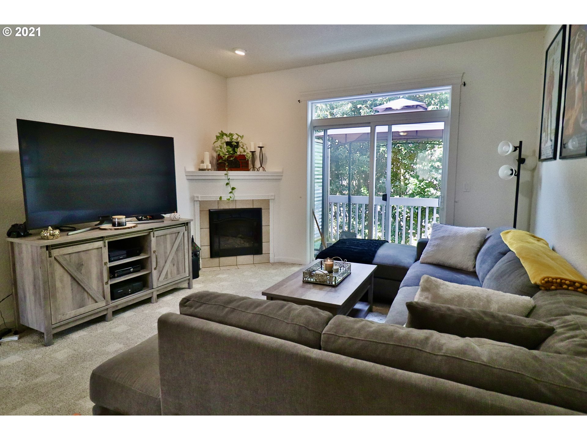 Photo #6: 21419339 Listing 