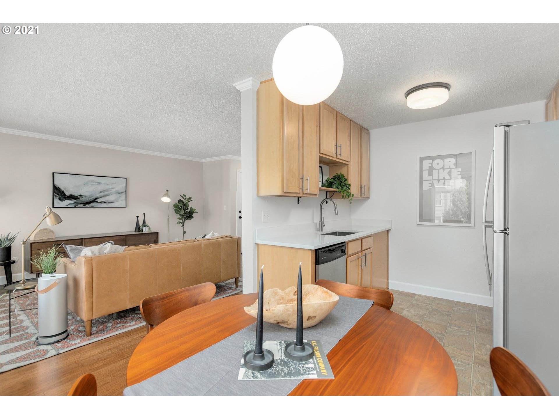 Photo #3: 21420671 Listing 