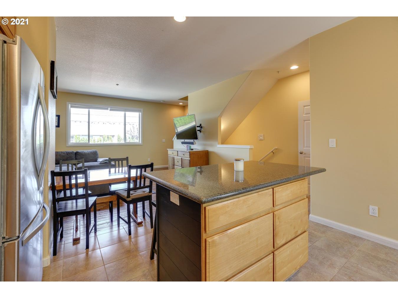 Photo #4: 21420698 Listing 