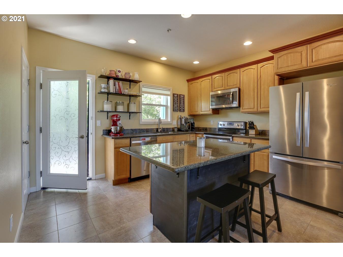 Photo #2: 21420698 Listing 
