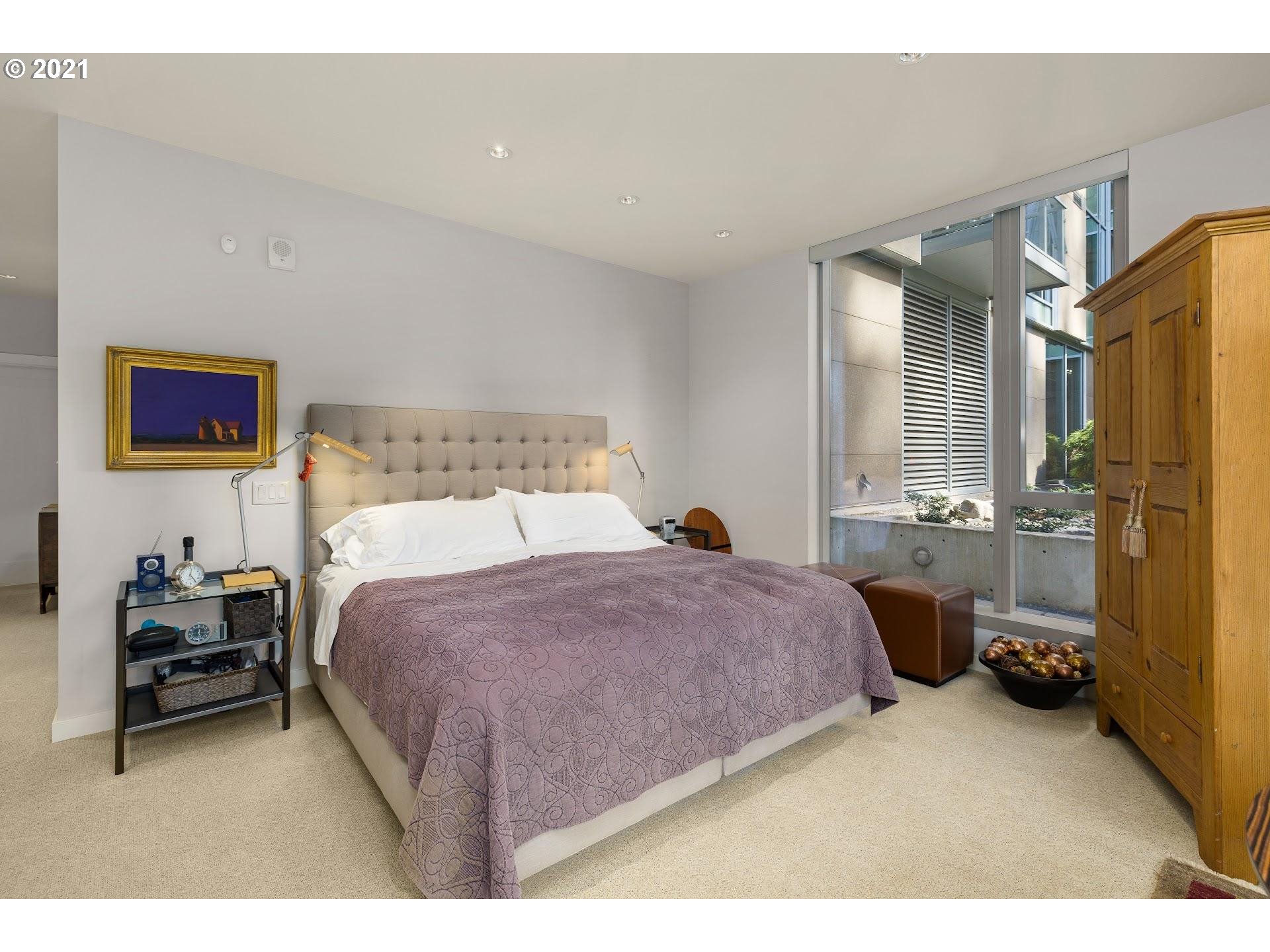Photo #6: 21421744 Listing 