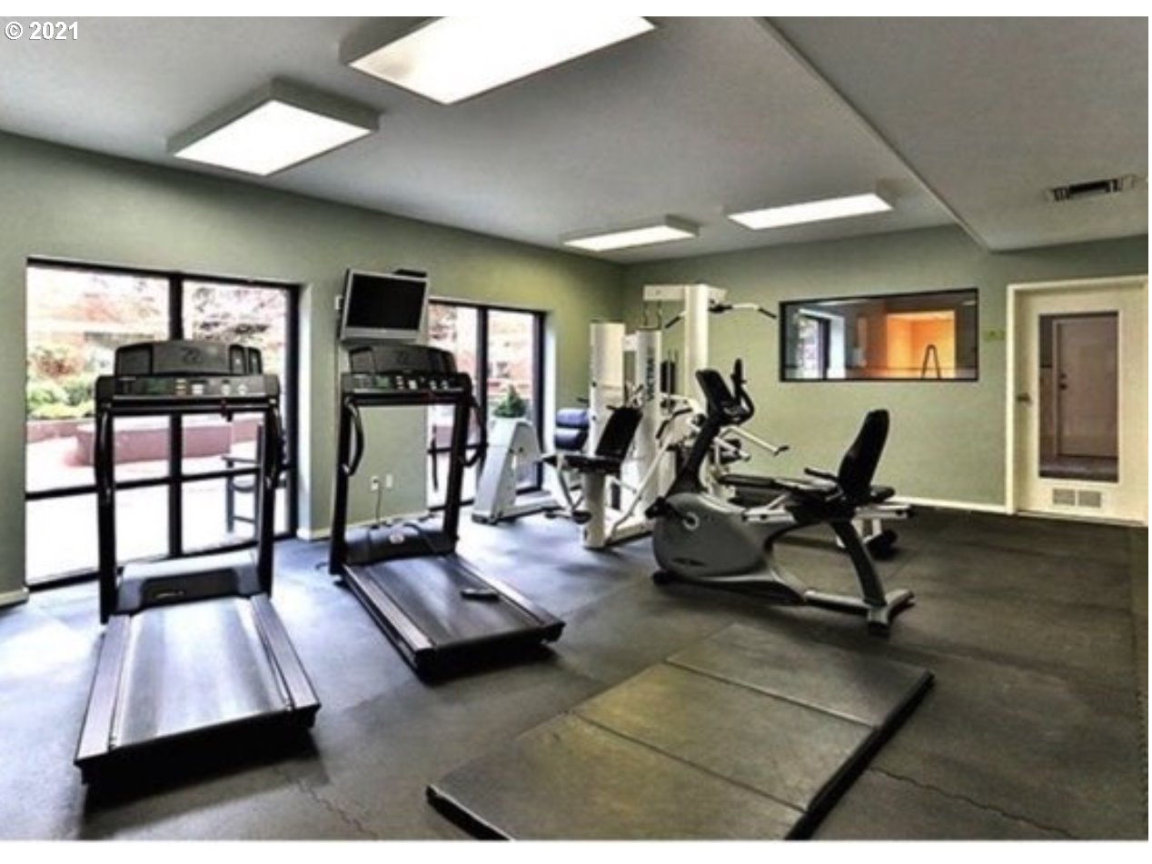 Photo #2: 21422546 Listing 