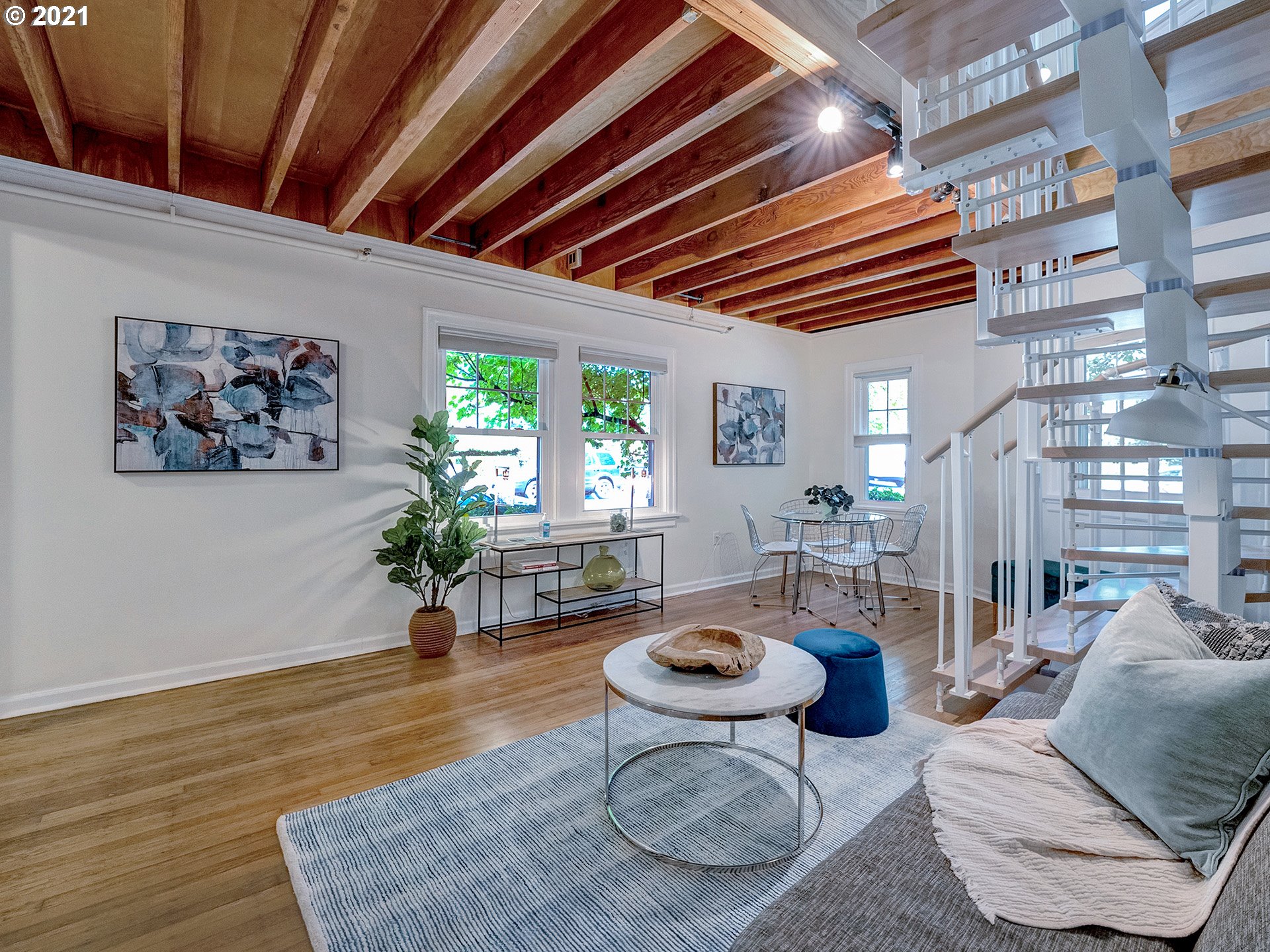 Photo #3: 21427447 Listing 