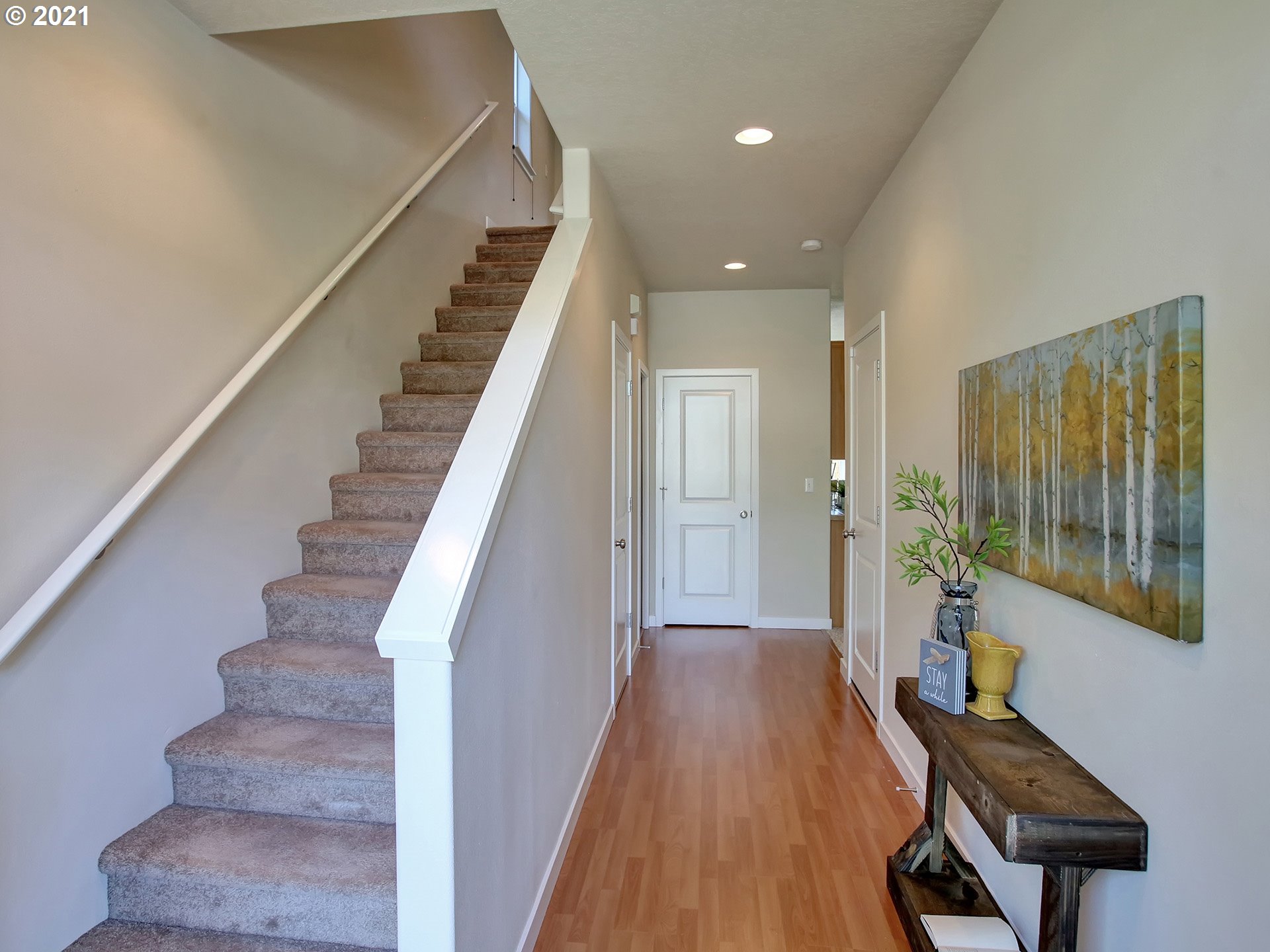 Photo #2: 21427471 Listing 