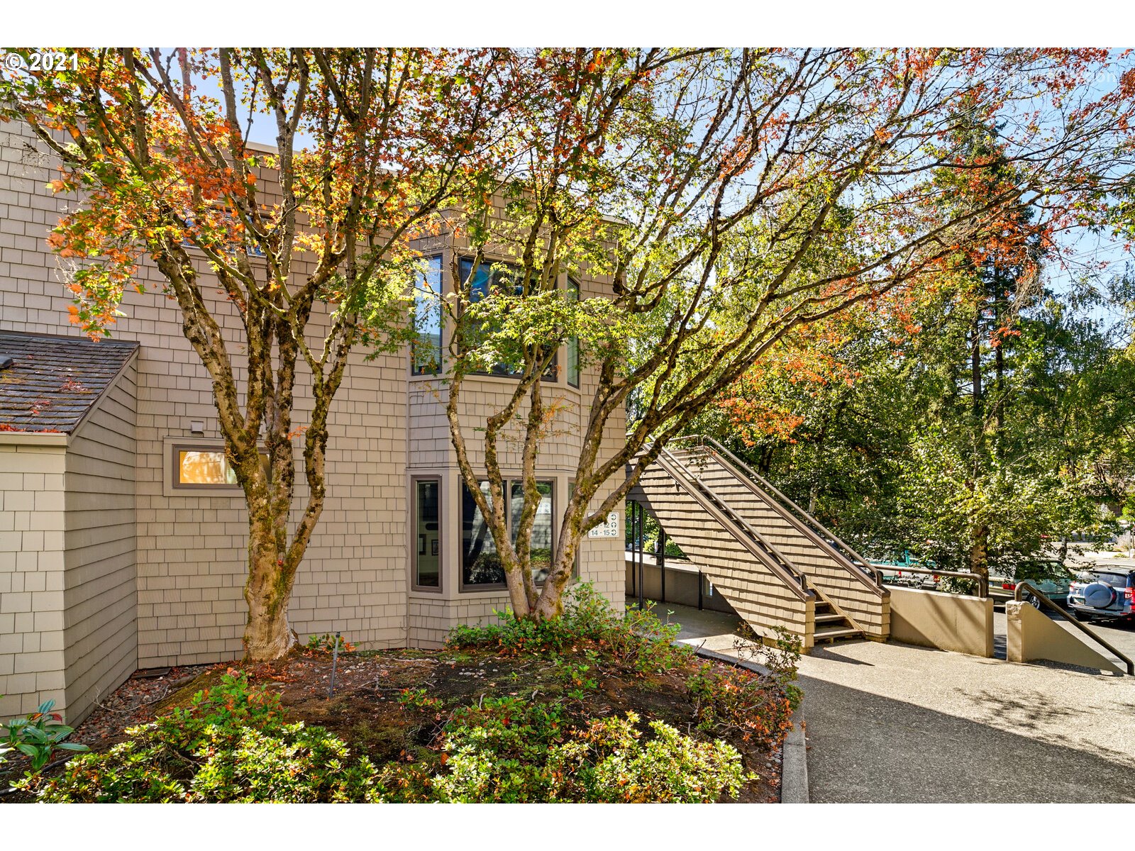Photo #4: 21431165 Listing 