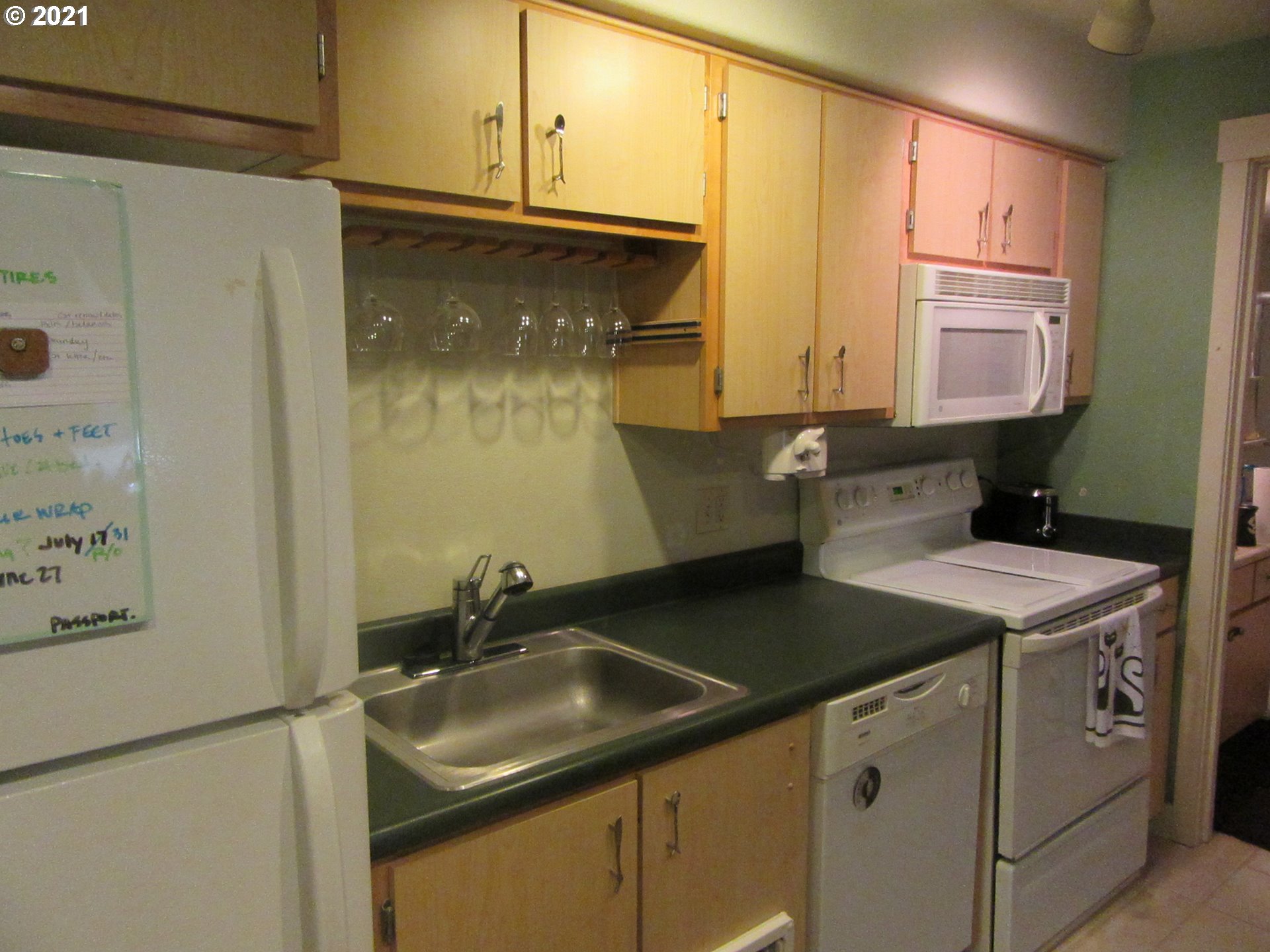 Photo #2: 21433248 Listing 