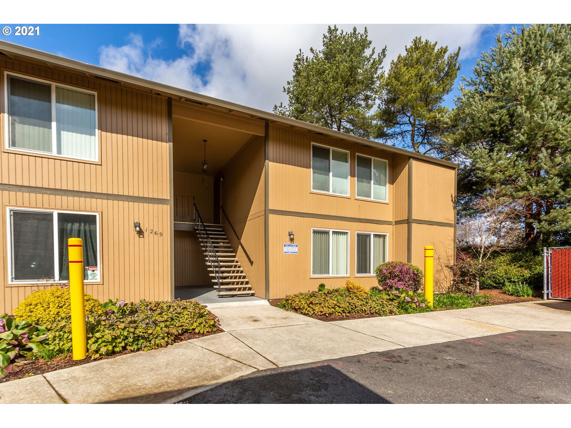 Photo #4: 21433528 Listing 
