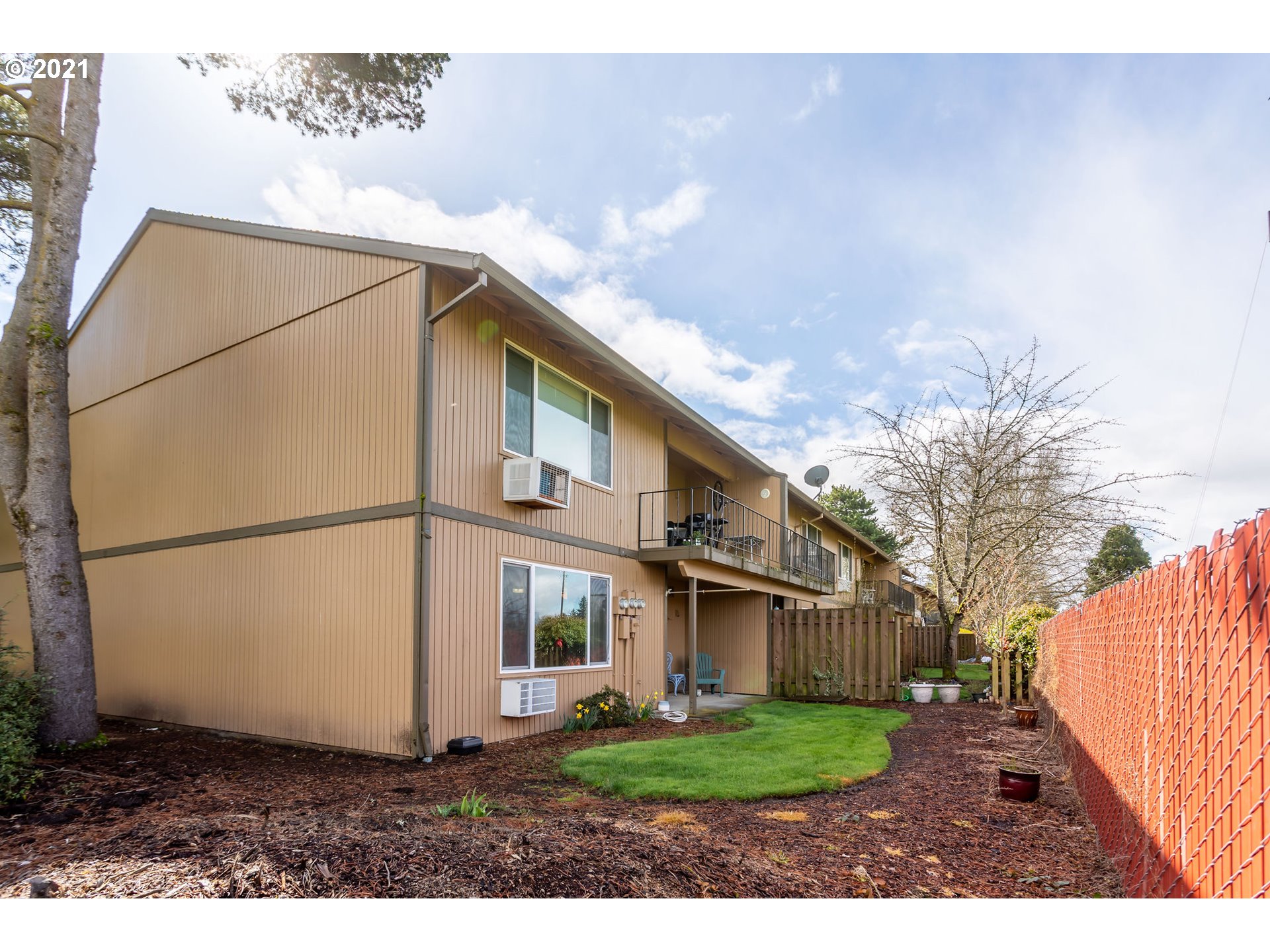 Photo #2: 21433528 Listing 