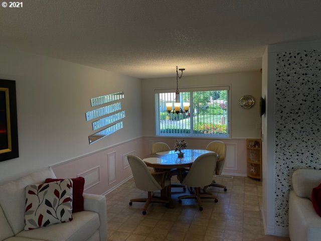 Photo #4: 21433770 Listing 