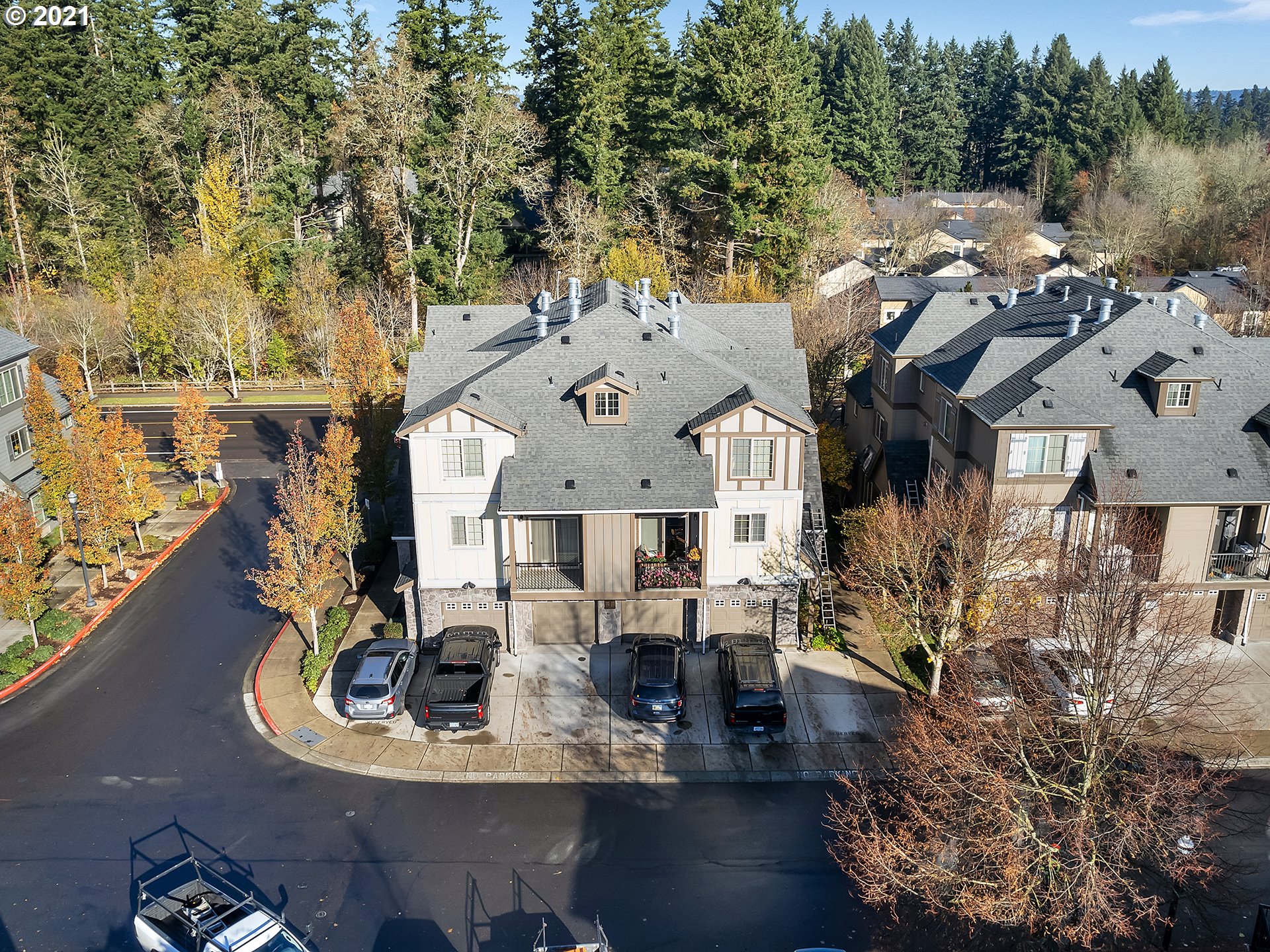 Photo #2: 21435147 Listing 