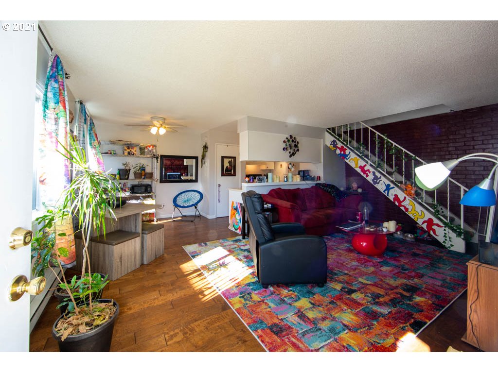 Photo #4: 21436262 Listing 