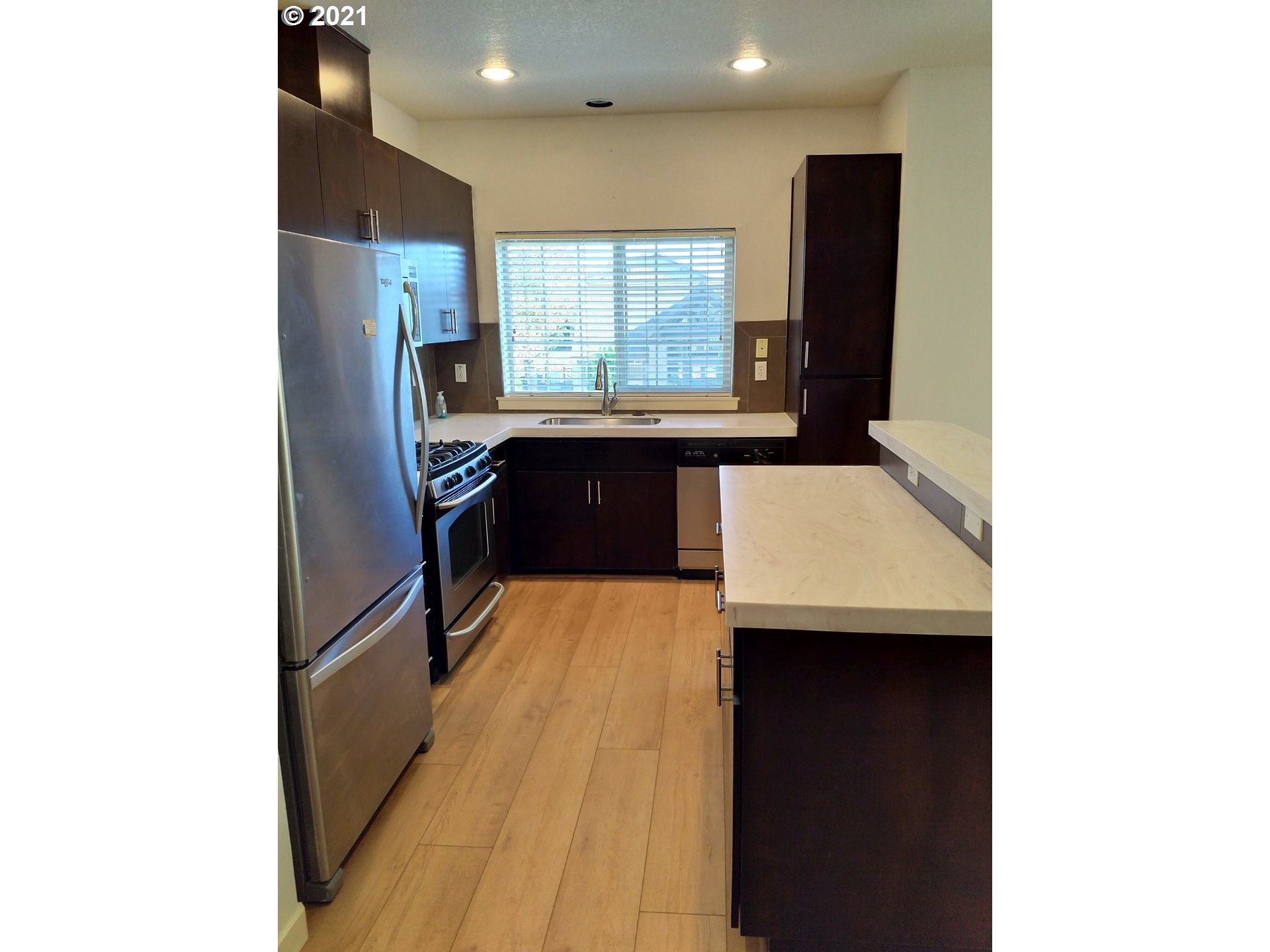 Photo #3: 21437121 Listing 