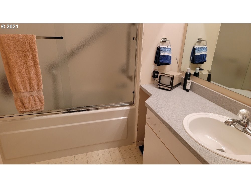 Photo #2: 21437813 Listing 