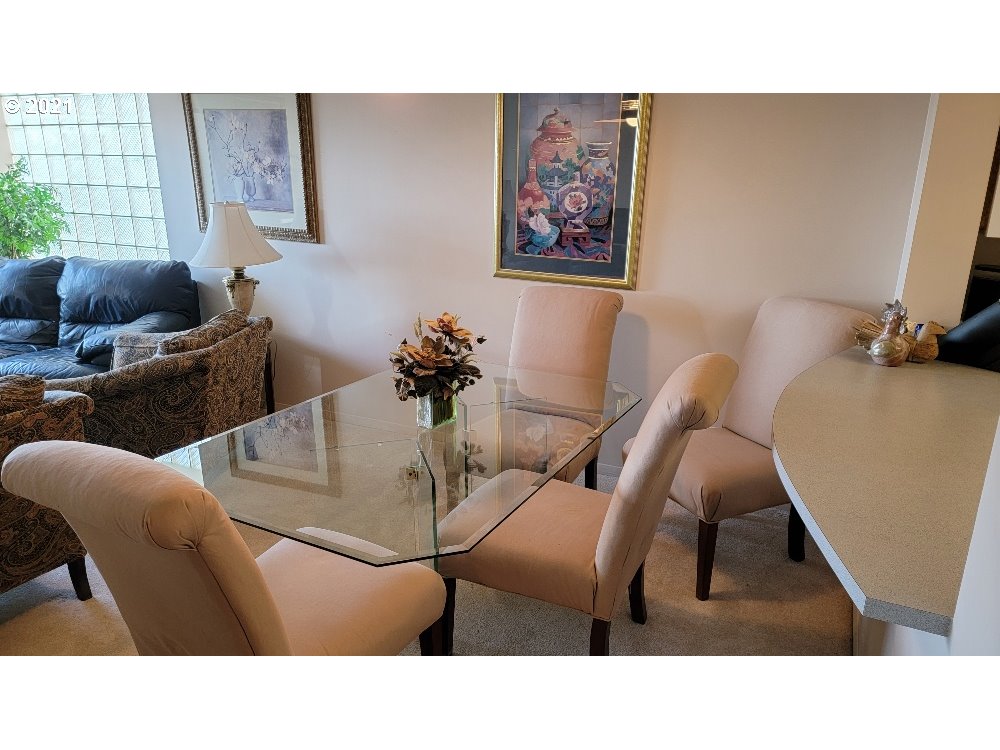 Photo #6: 21437813 Listing 