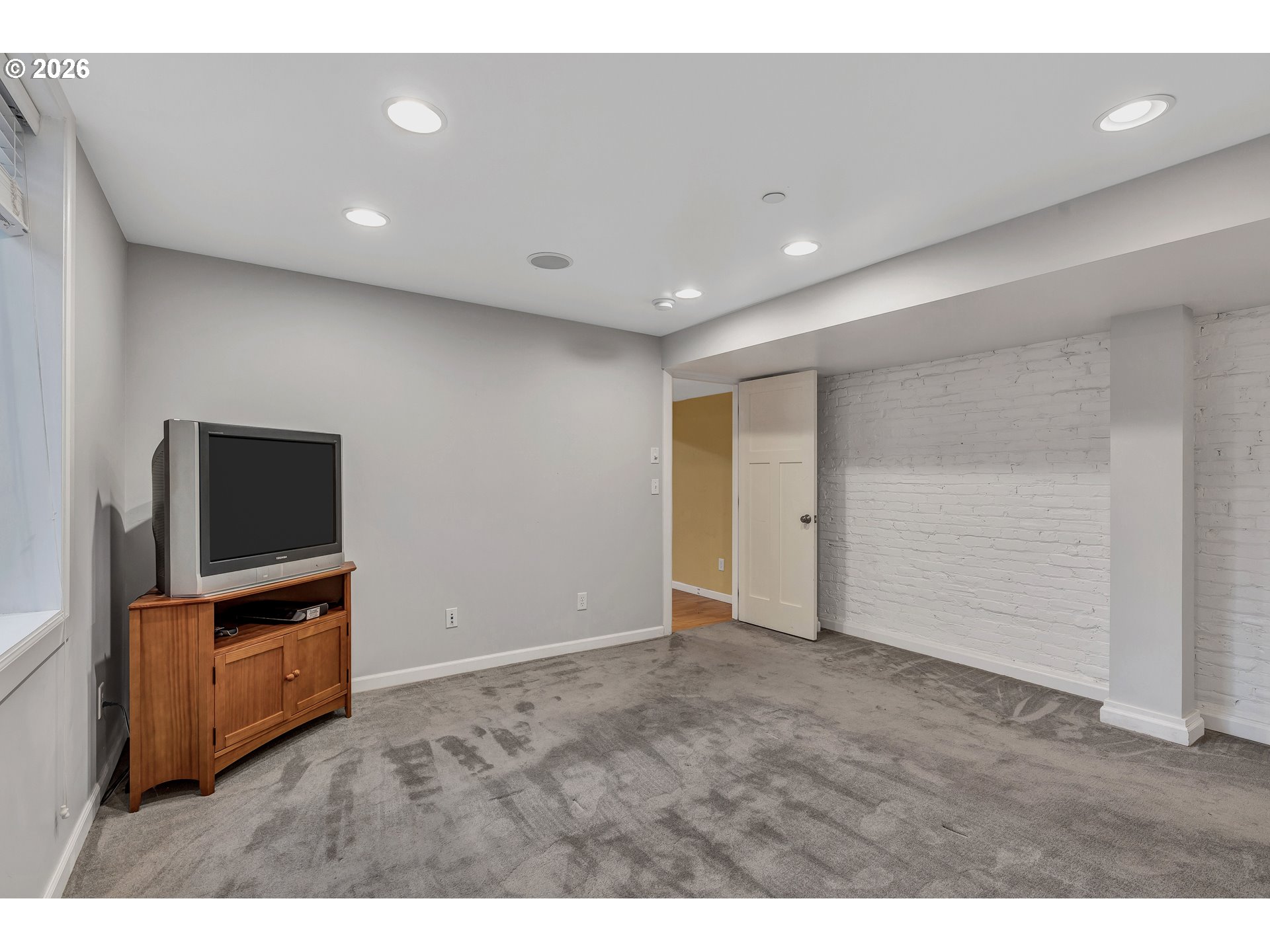 Photo #21: 214397446 Listing: Photo #21