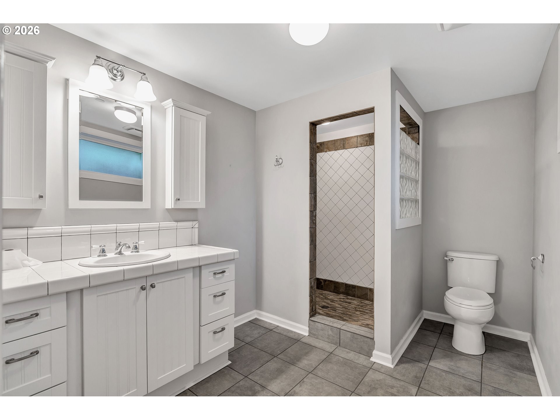 Photo #22: 214397446 Listing: Photo #22