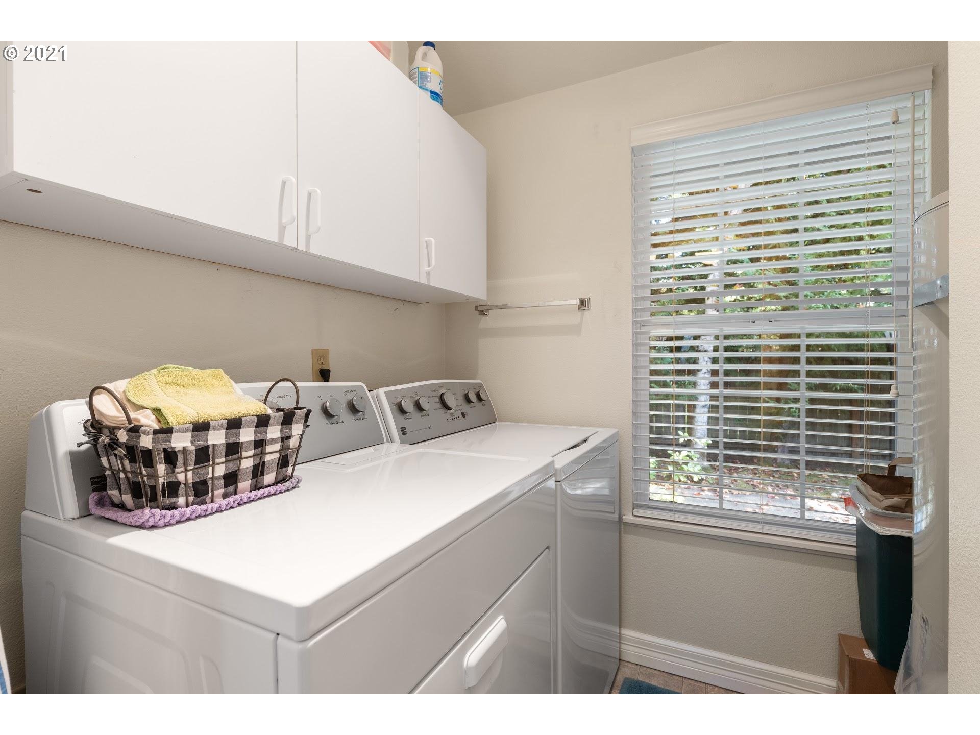 Photo #4: 21441655 Listing 