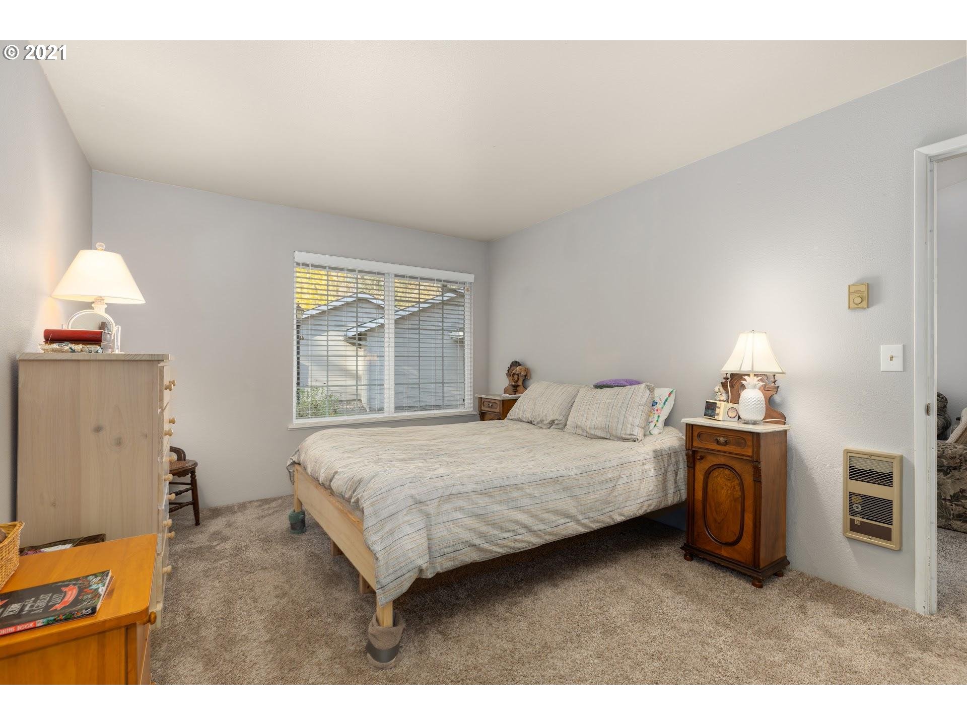 Photo #6: 21441655 Listing 