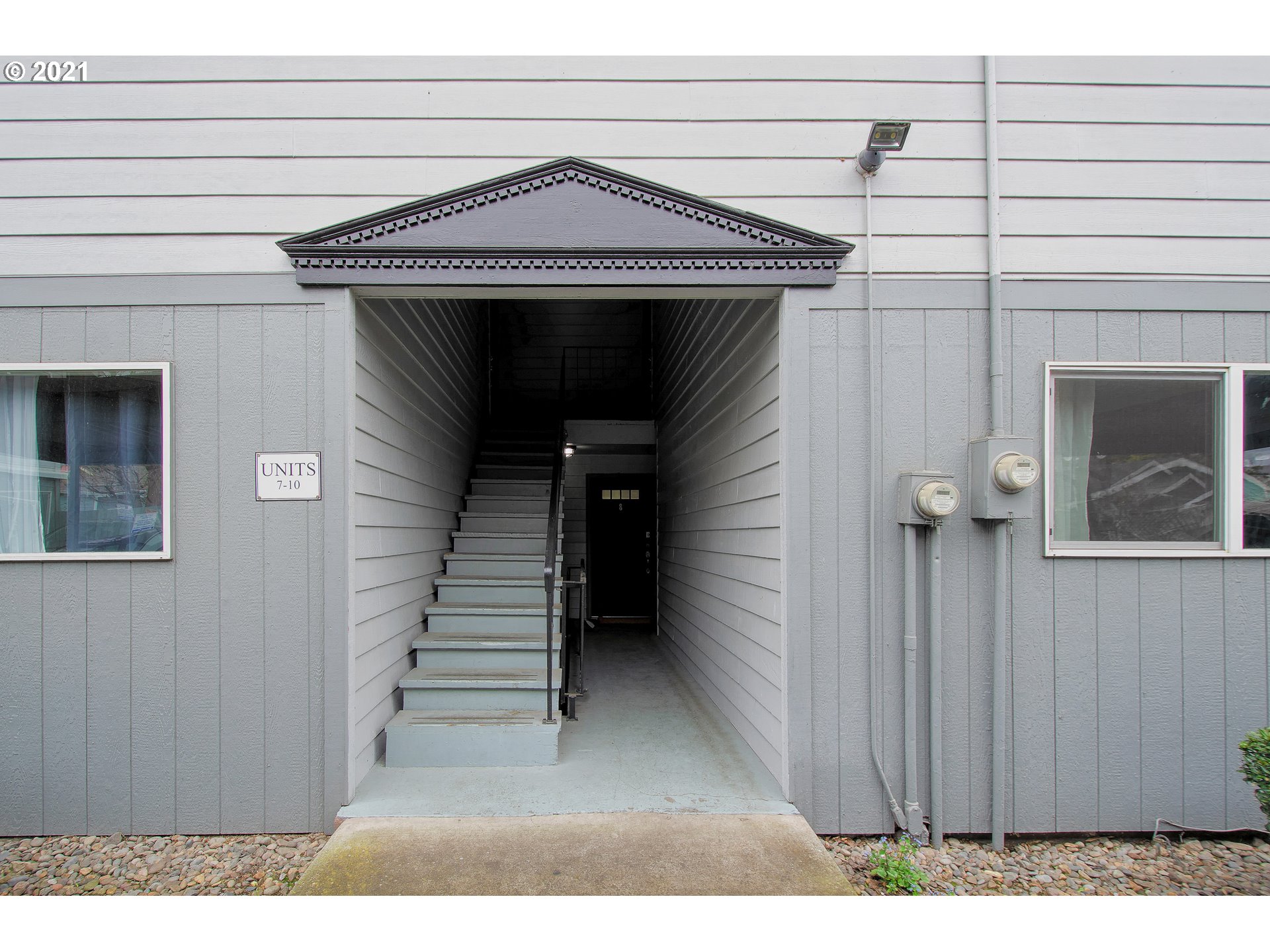 Photo #3: 21444157 Listing 