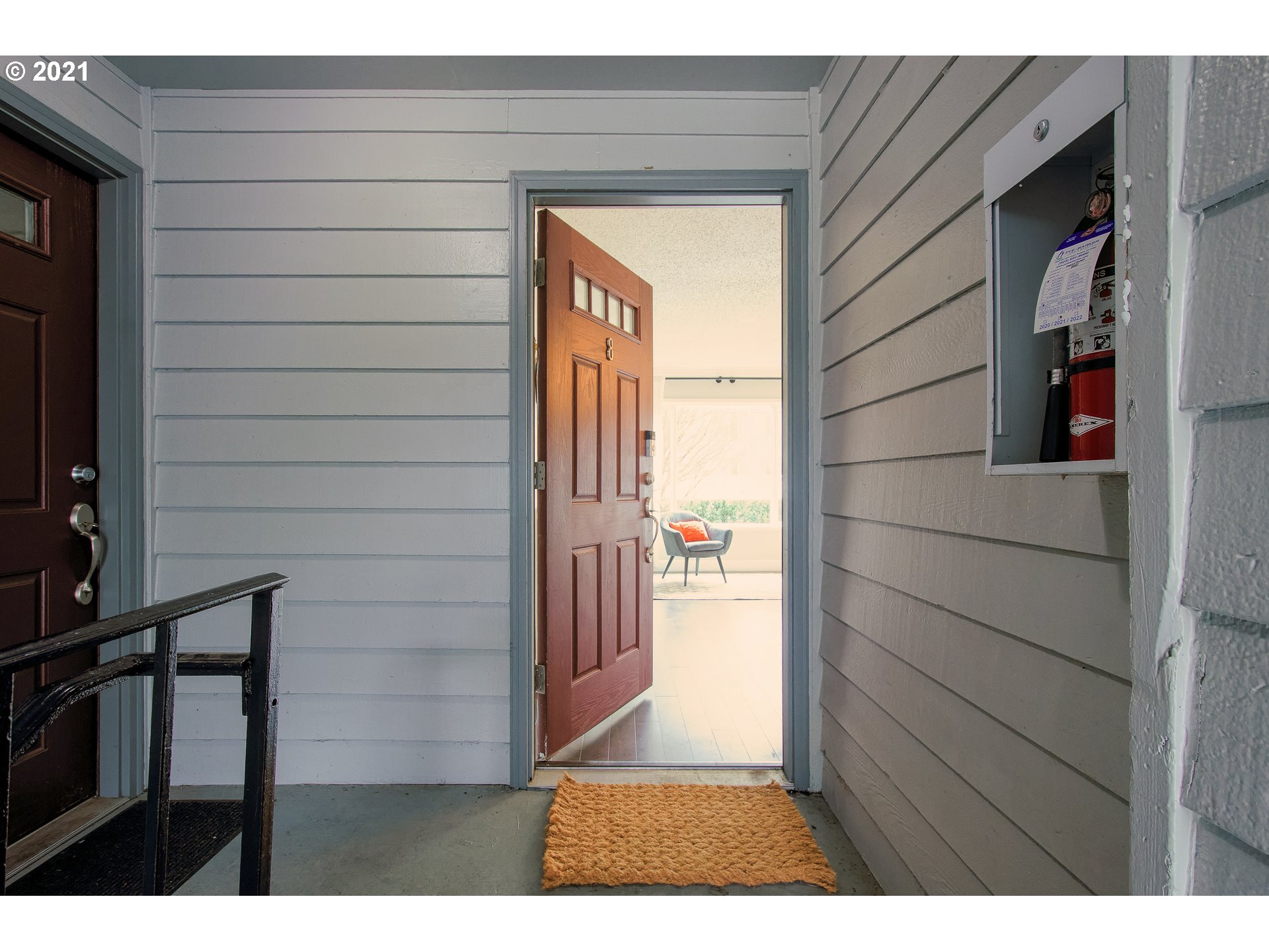 Photo #4: 21444157 Listing 