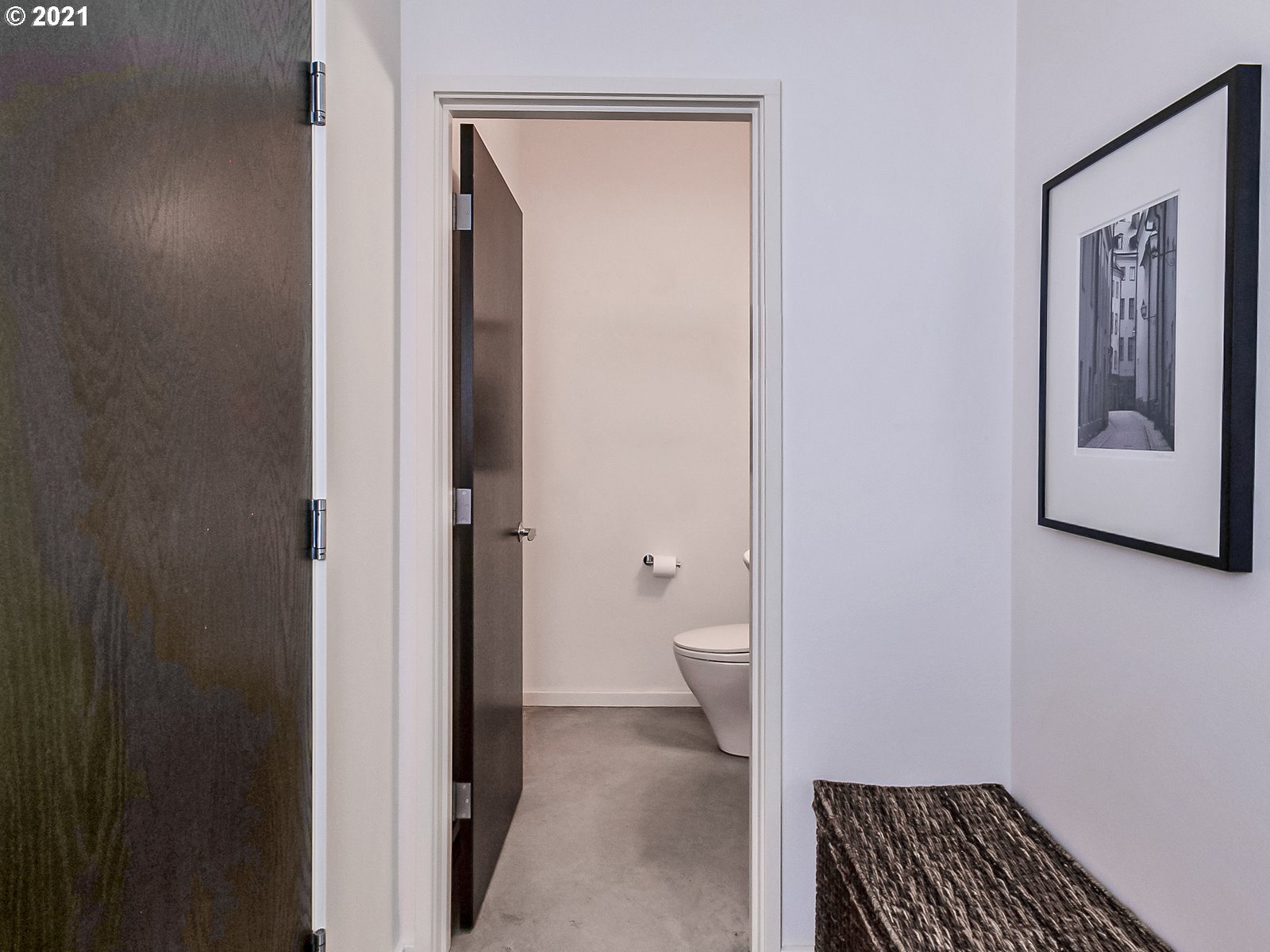 Photo #4: 21444900 Listing 