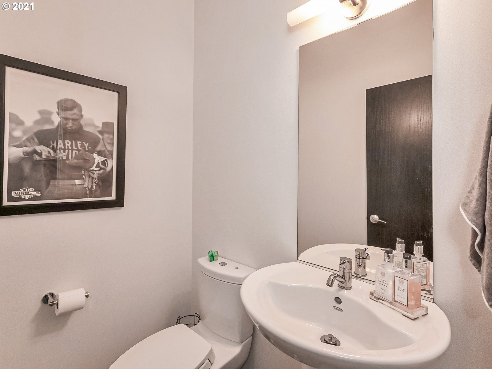 Photo #5: 21444900 Listing 