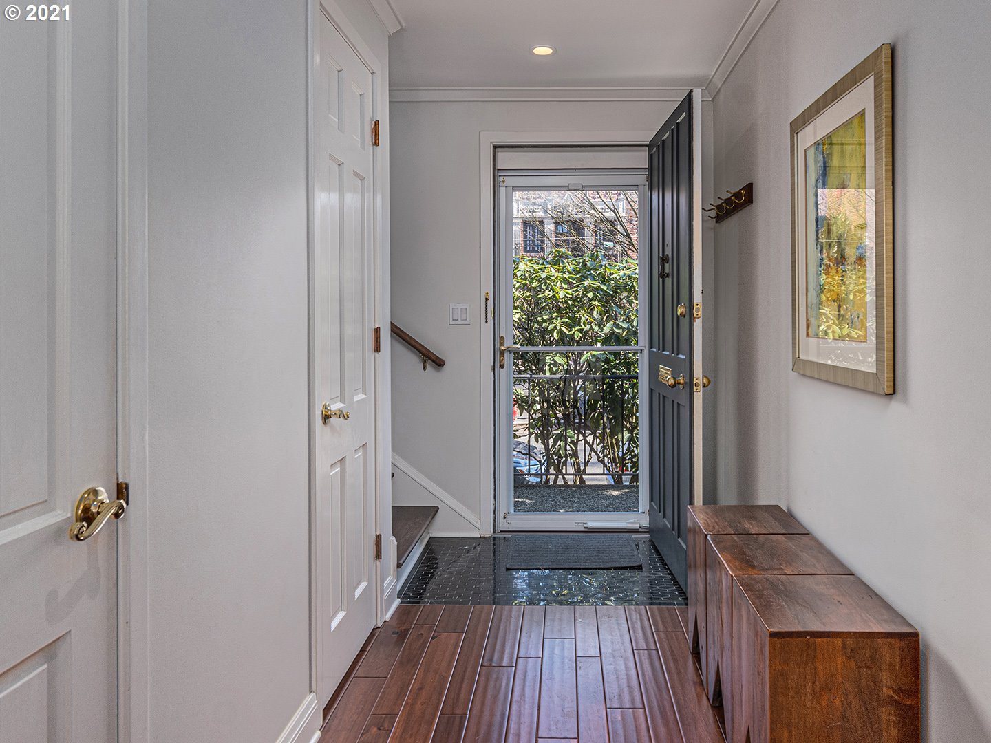Photo #3: 21446488 Listing 