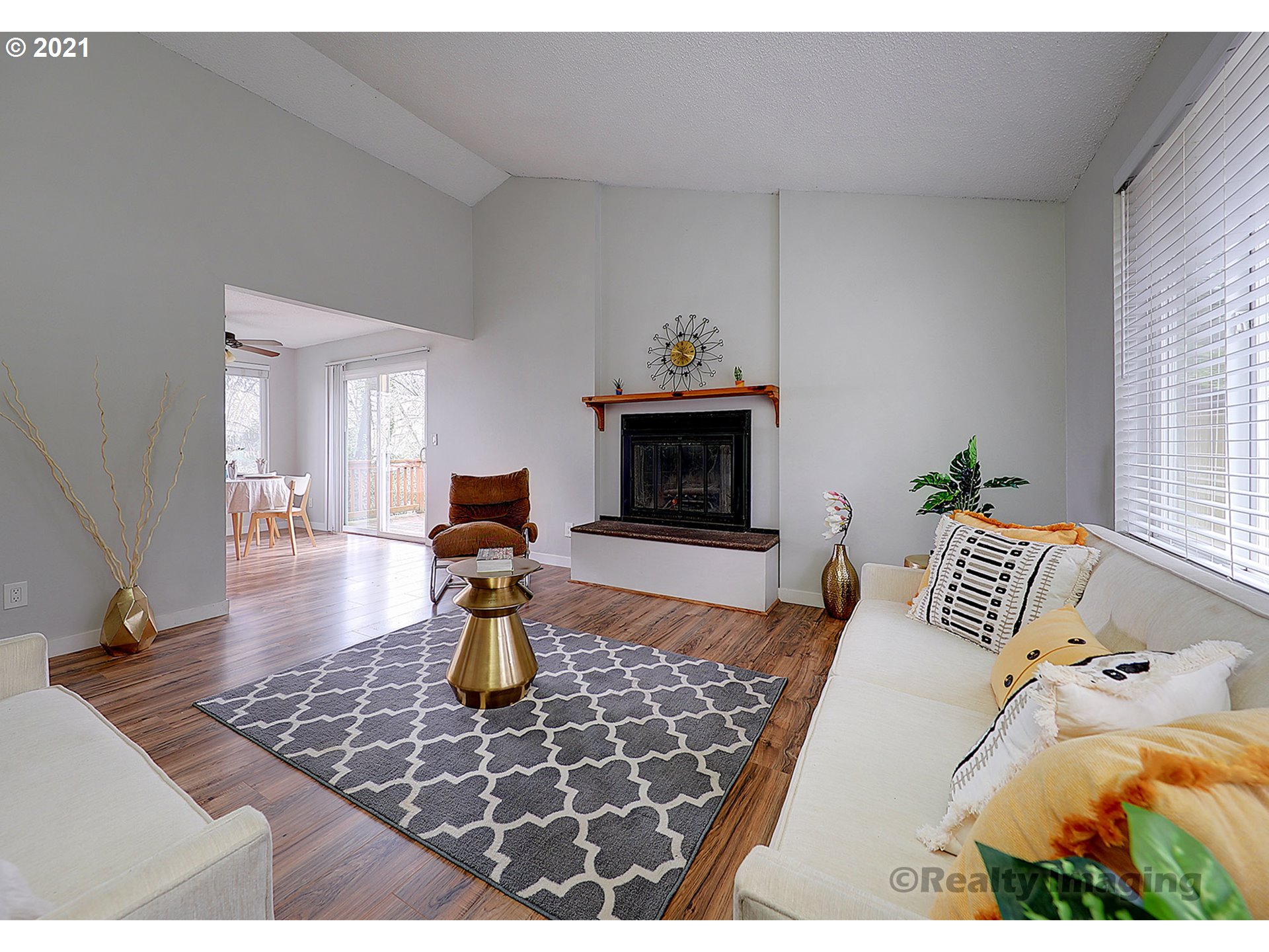 Photo #4: 21448266 Listing 