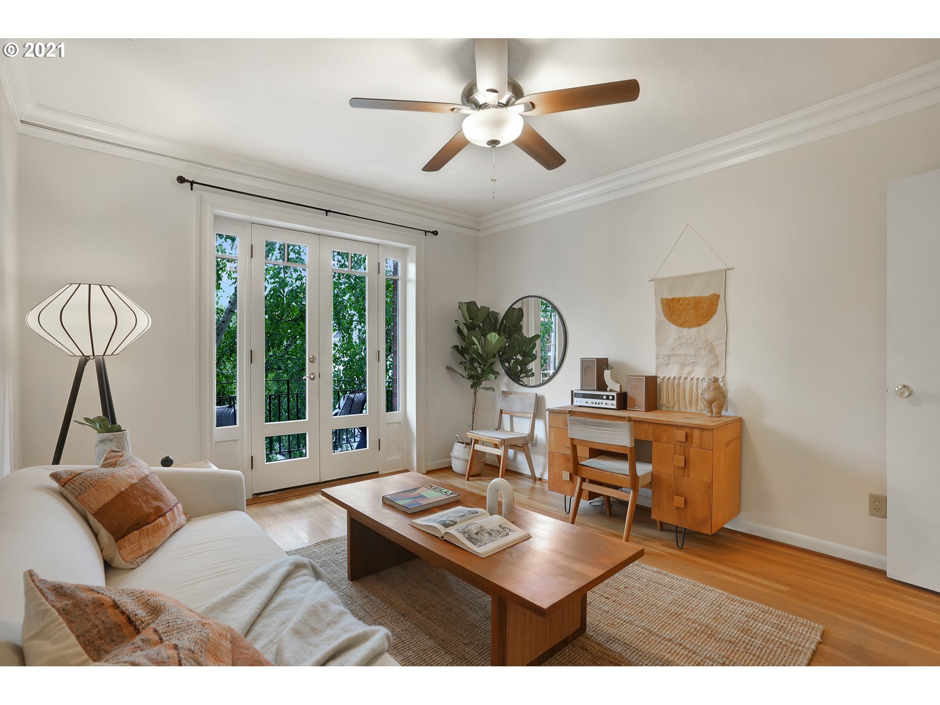 Photo #5: 21449704 Listing 
