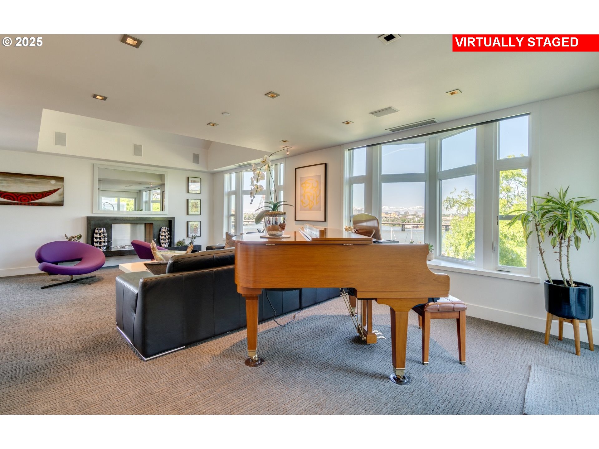 Photo #6: 214528839 Listing 