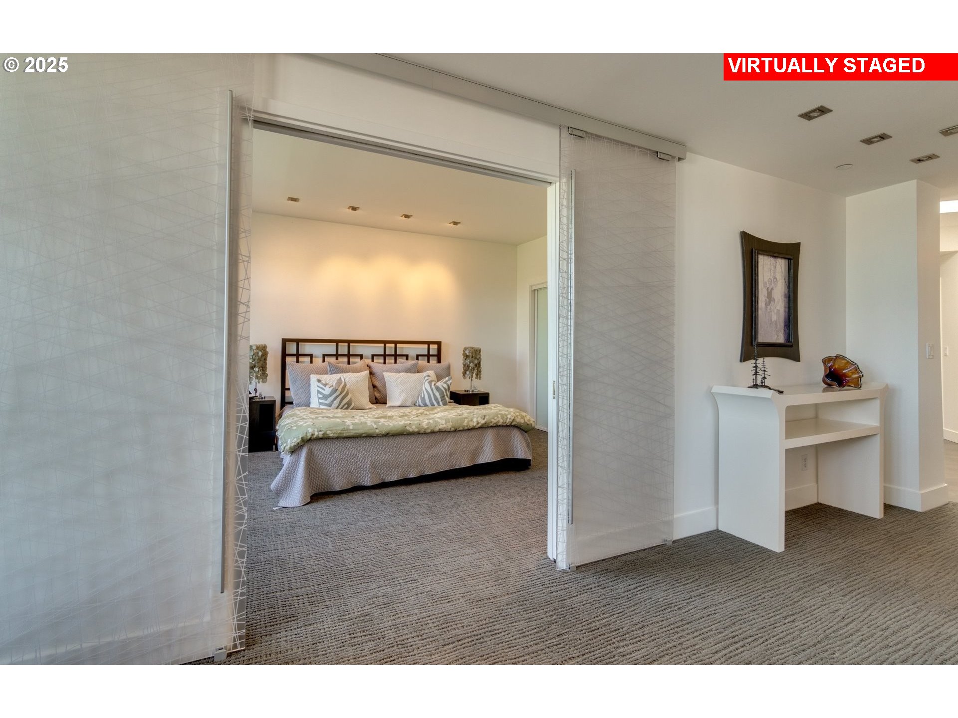 Photo #2: 214528839 Listing 