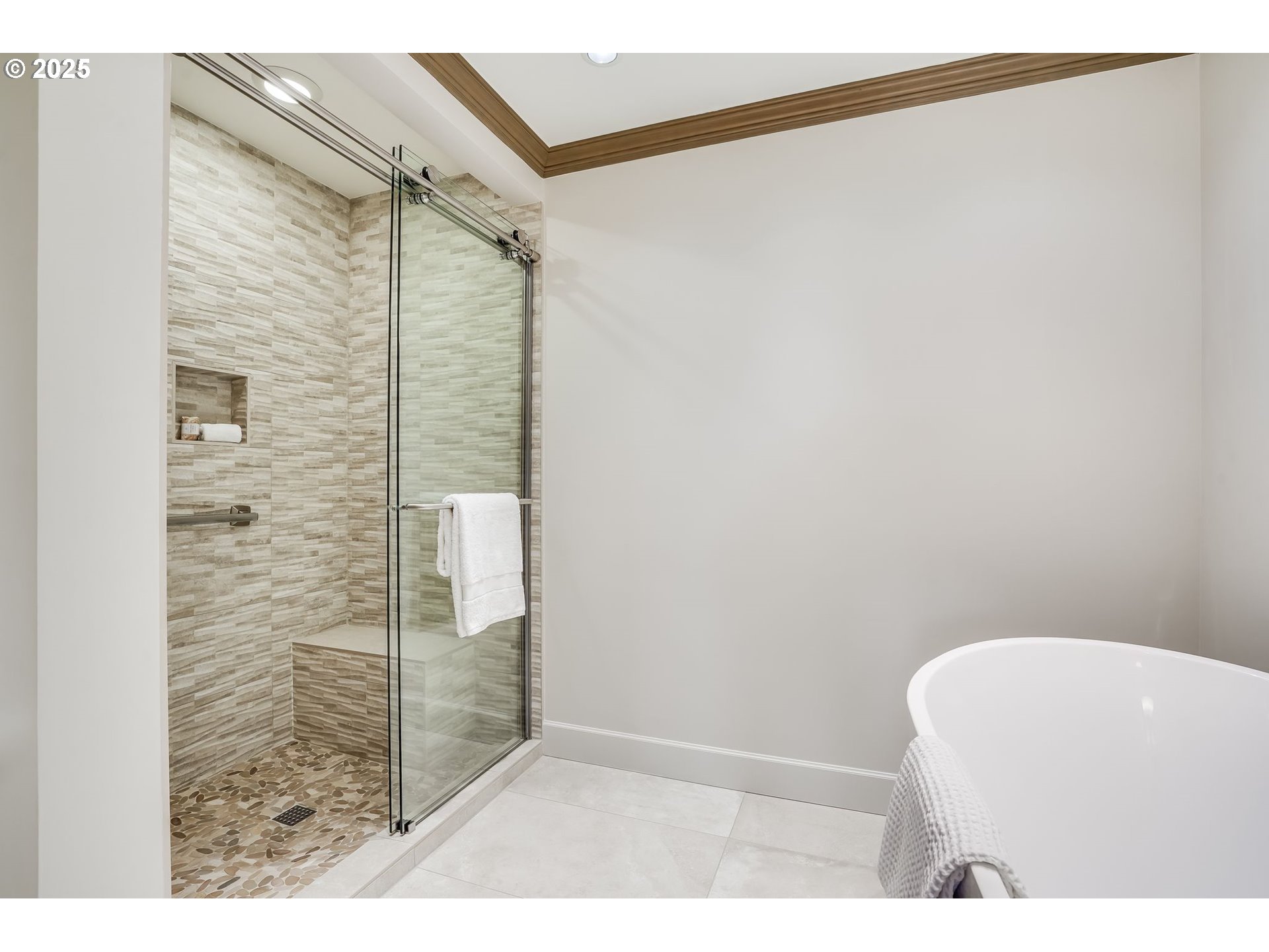 Photo #33: 214528839 Listing: Photo #33