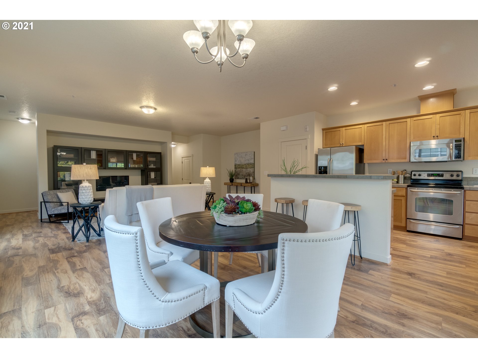 Photo #6: 21453066 Listing 
