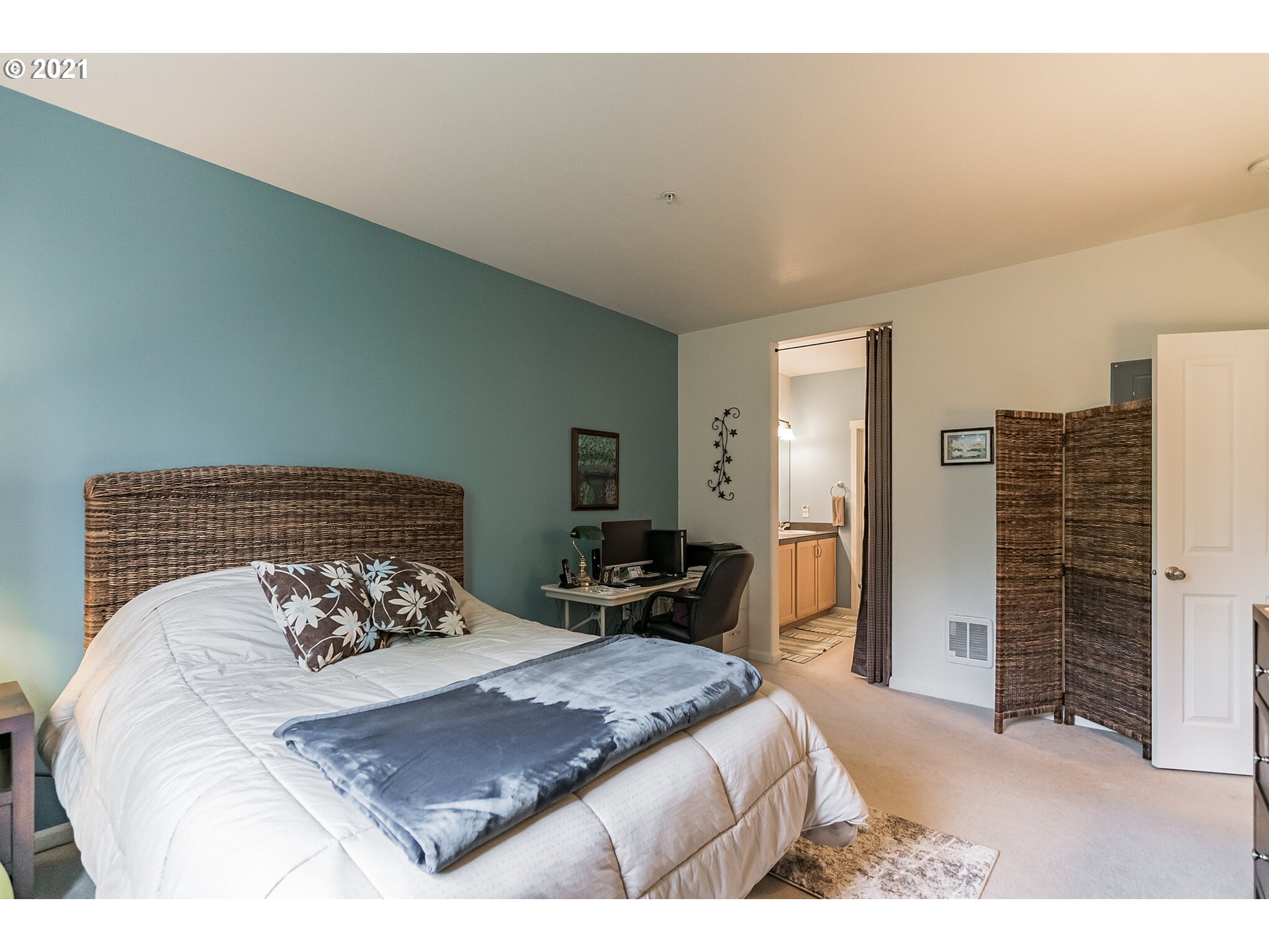 Photo #4: 21453914 Listing 
