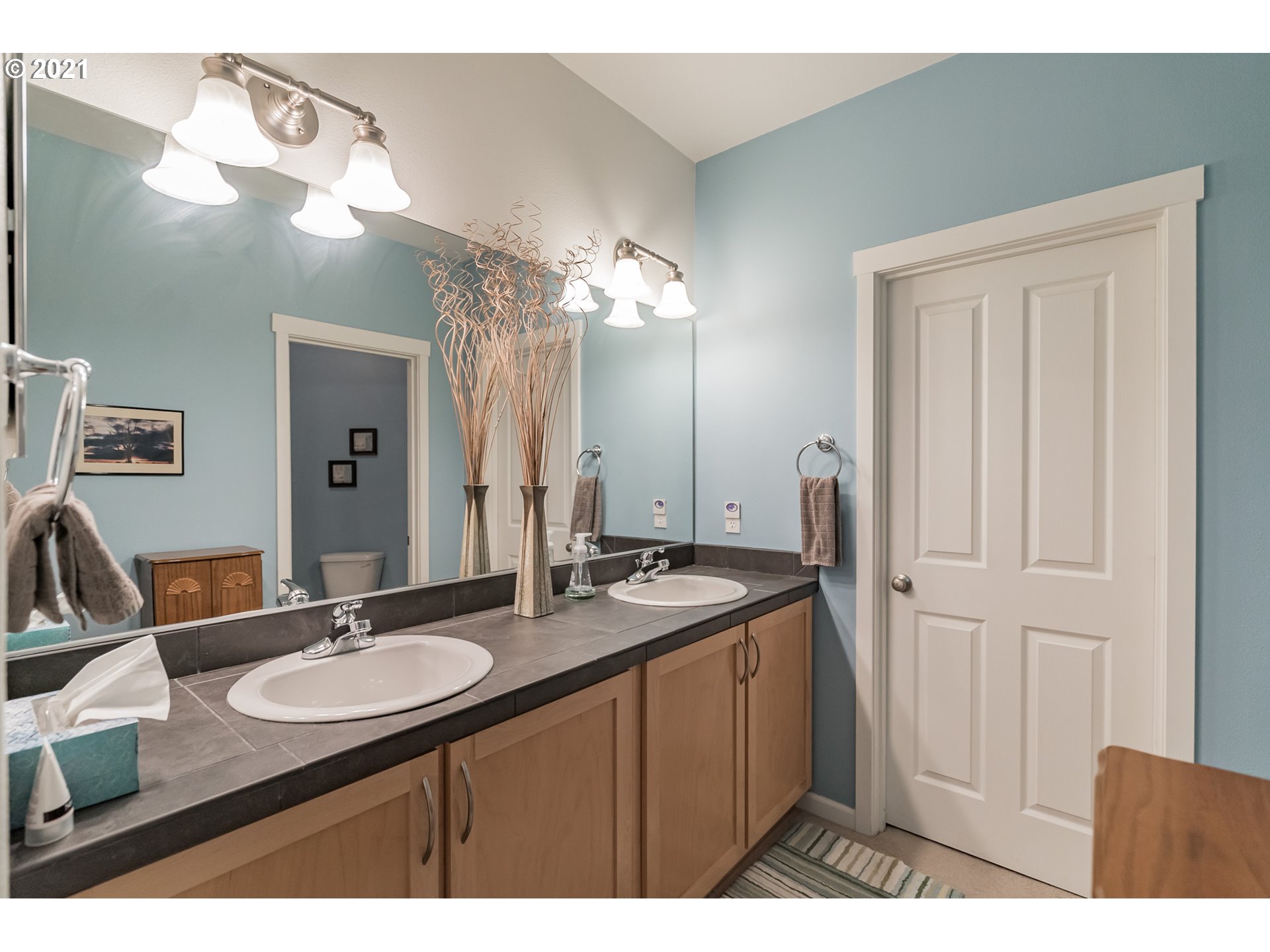 Photo #5: 21453914 Listing 