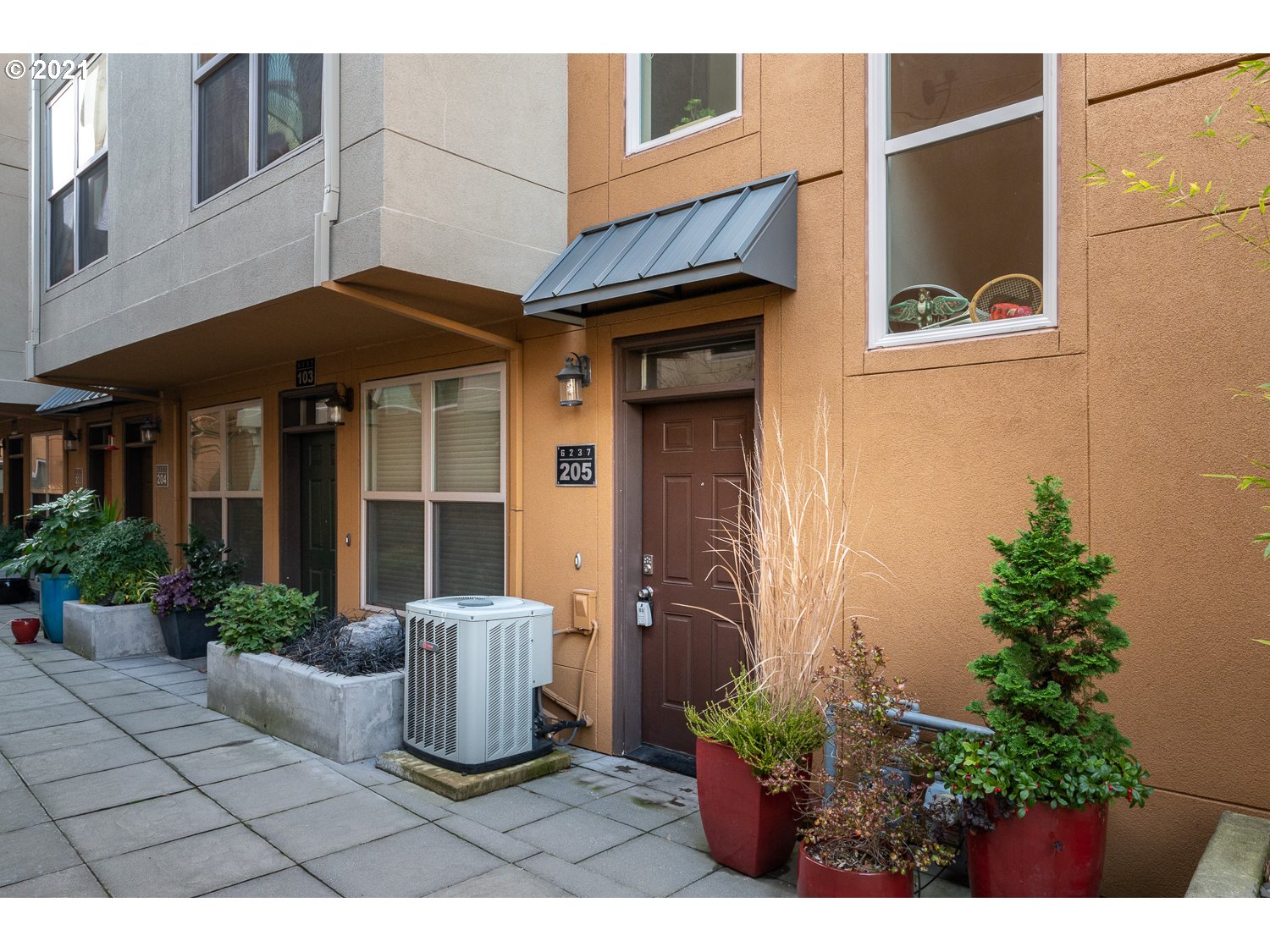 Photo #4: 21455046 Listing 
