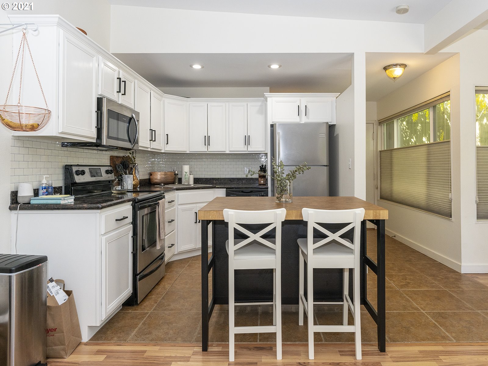 Photo #6: 21461606 Listing 