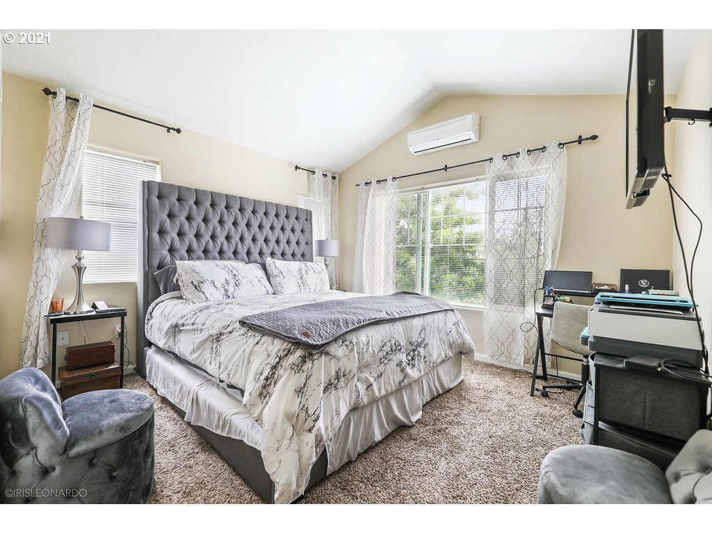 Photo #2: 21462926 Listing 