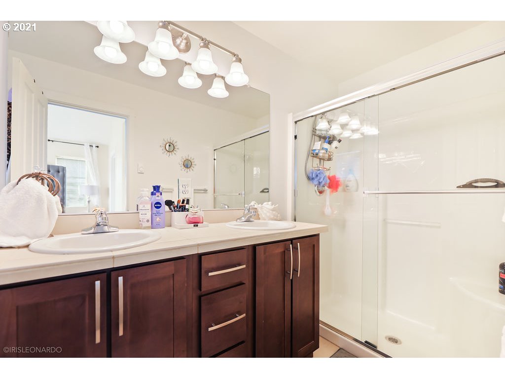 Photo #3: 21462926 Listing 