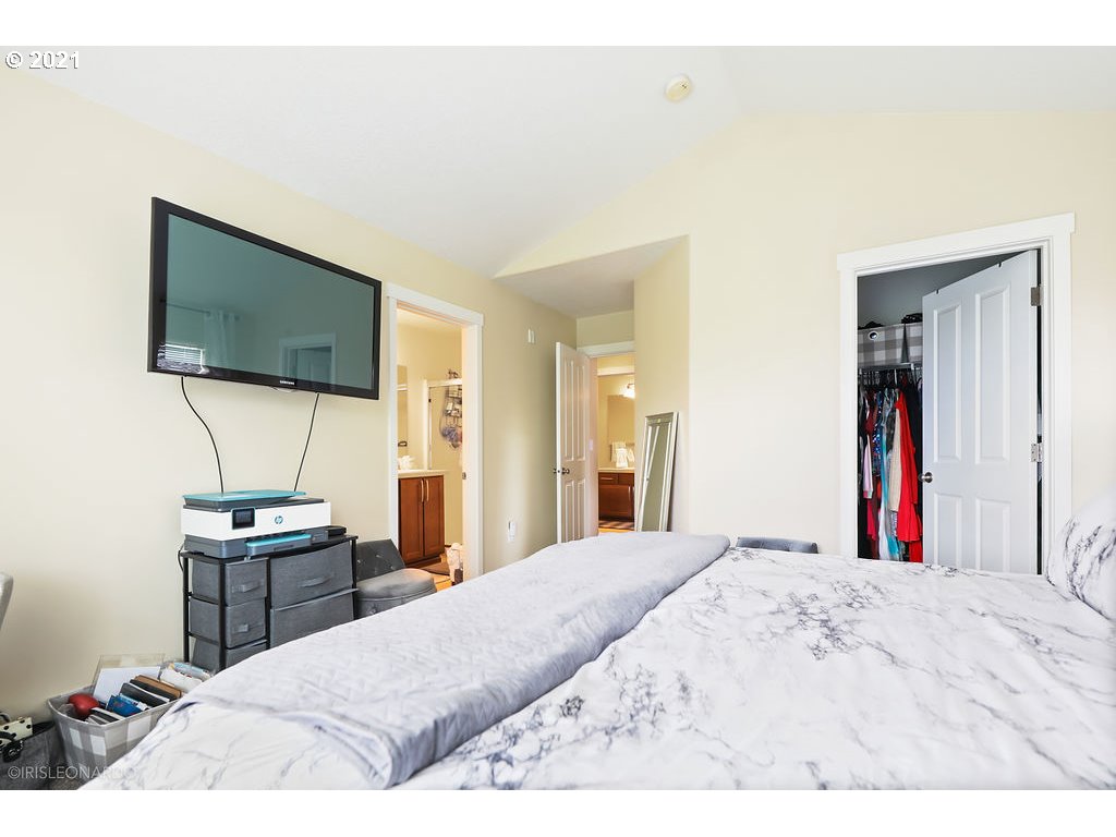 Photo #5: 21462926 Listing 