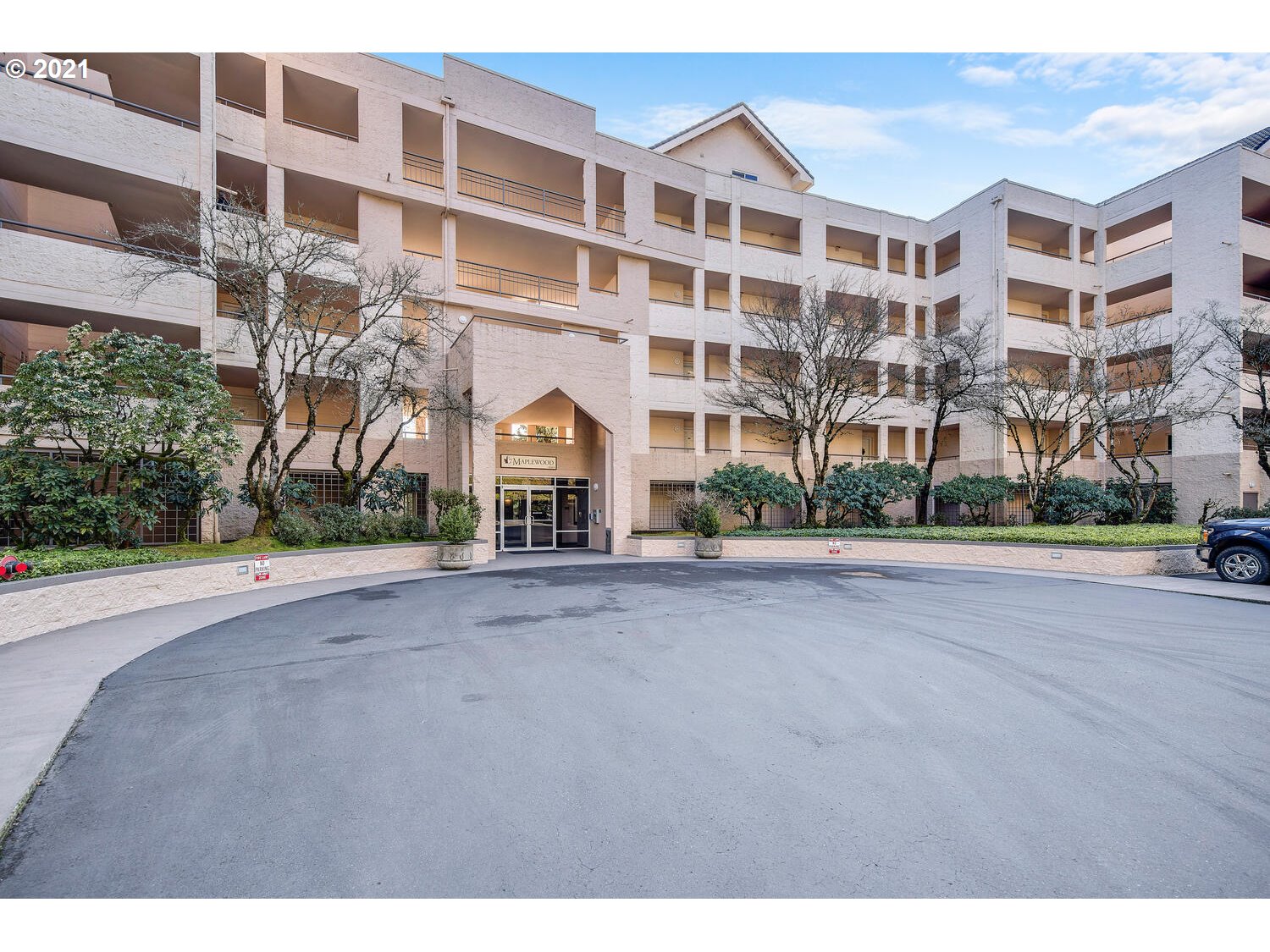 Photo #2: 21463536 Listing 