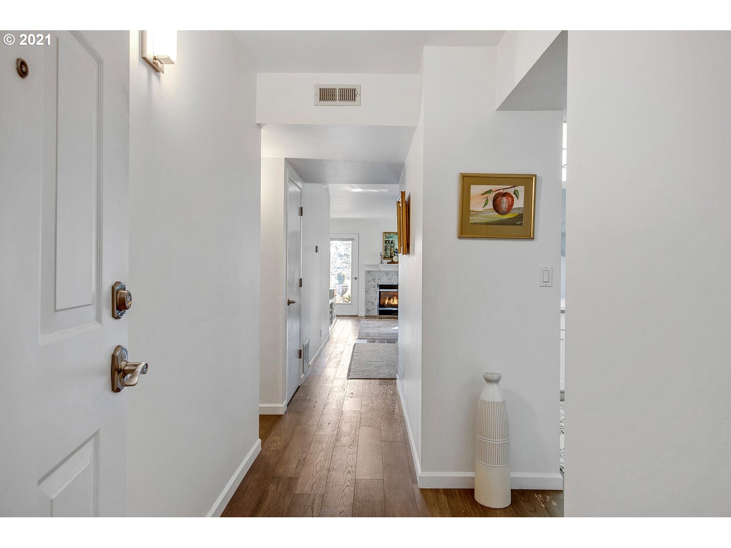 Photo #6: 21463536 Listing 