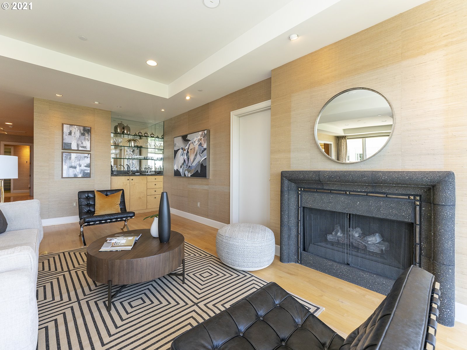 Photo #3: 21464624 Listing 