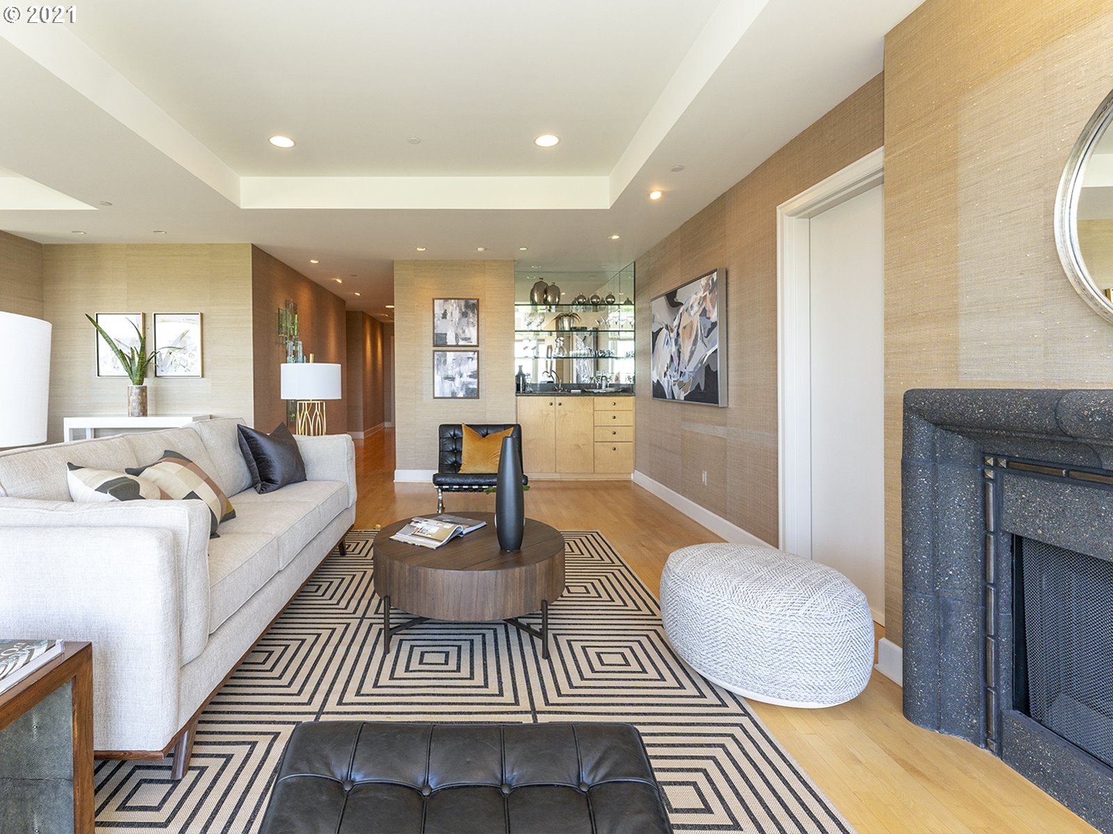 Photo #4: 21464624 Listing 